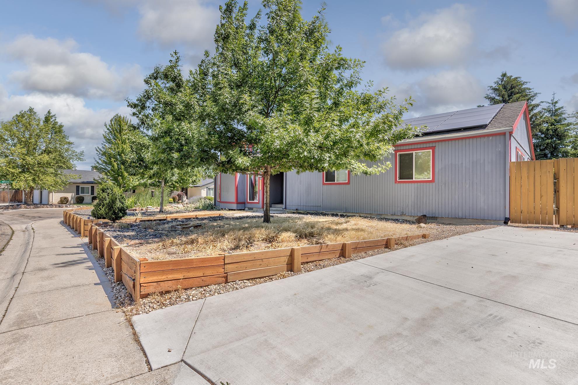 5132 S Council Bluffs Way, Boise, Idaho 83716, 3 Bedrooms, 2 Bathrooms, Residential For Sale, Price $530,000, 98950241