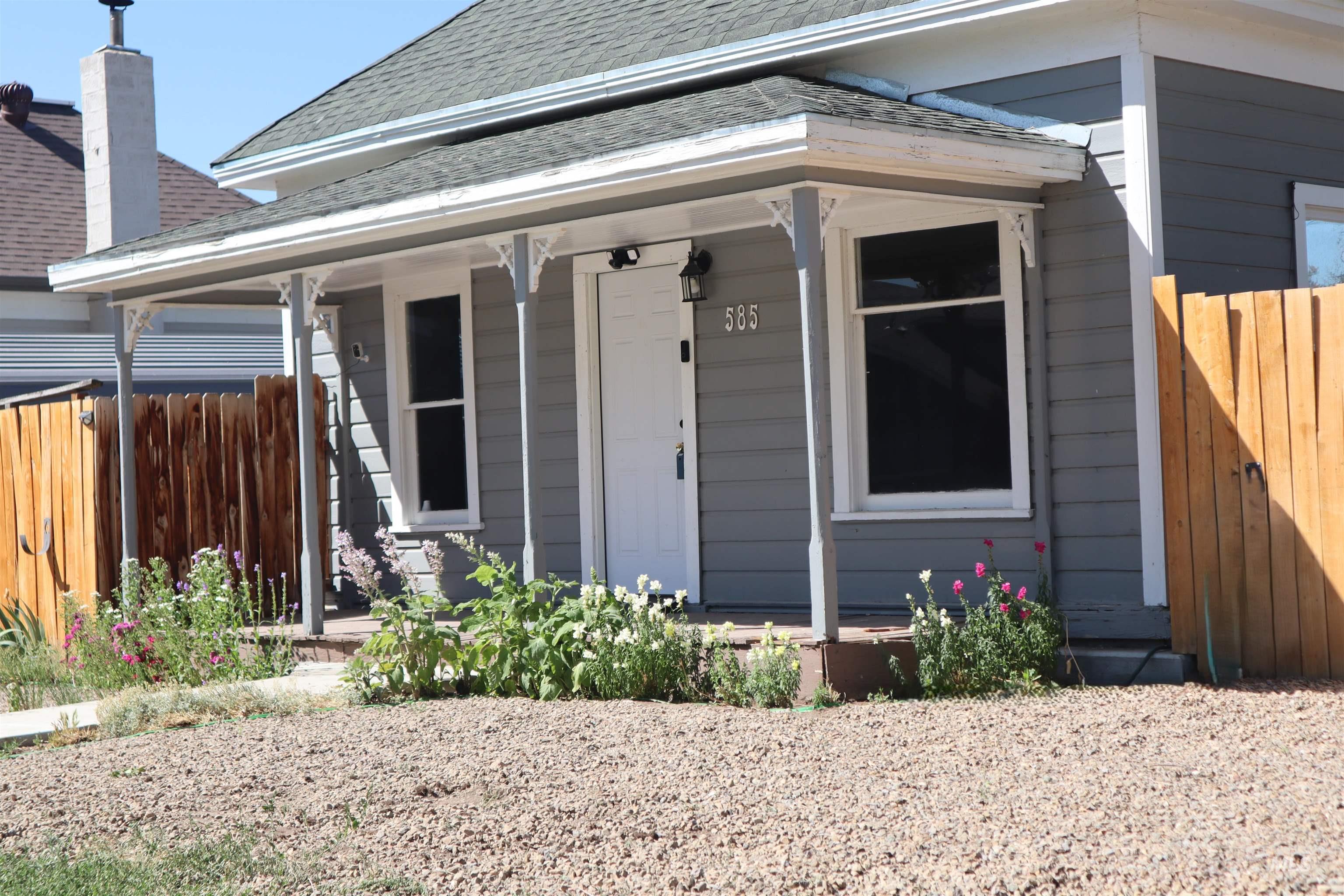 585 N 5th E, Mountain Home, Idaho 83647, 2 Bedrooms, 1 Bathroom, Residential For Sale, Price $255,000, 98950267