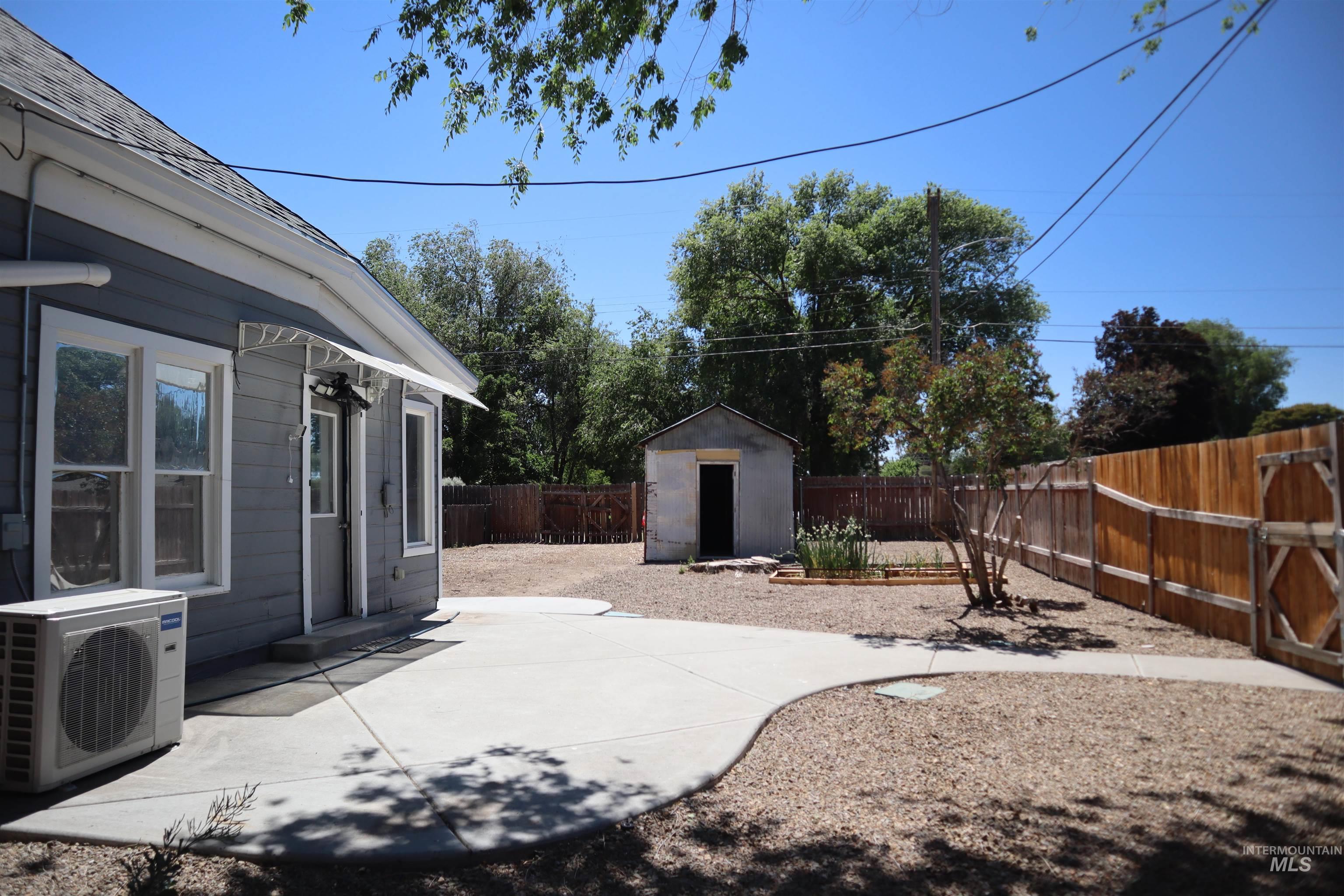 585 N 5th E, Mountain Home, Idaho 83647, 2 Bedrooms, 1 Bathroom, Residential For Sale, Price $255,000, 98950267