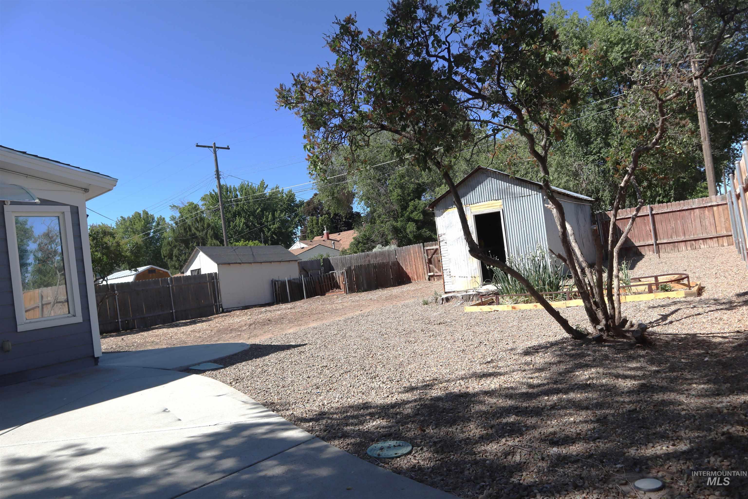 585 N 5th E, Mountain Home, Idaho 83647, 2 Bedrooms, 1 Bathroom, Residential For Sale, Price $255,000, 98950267