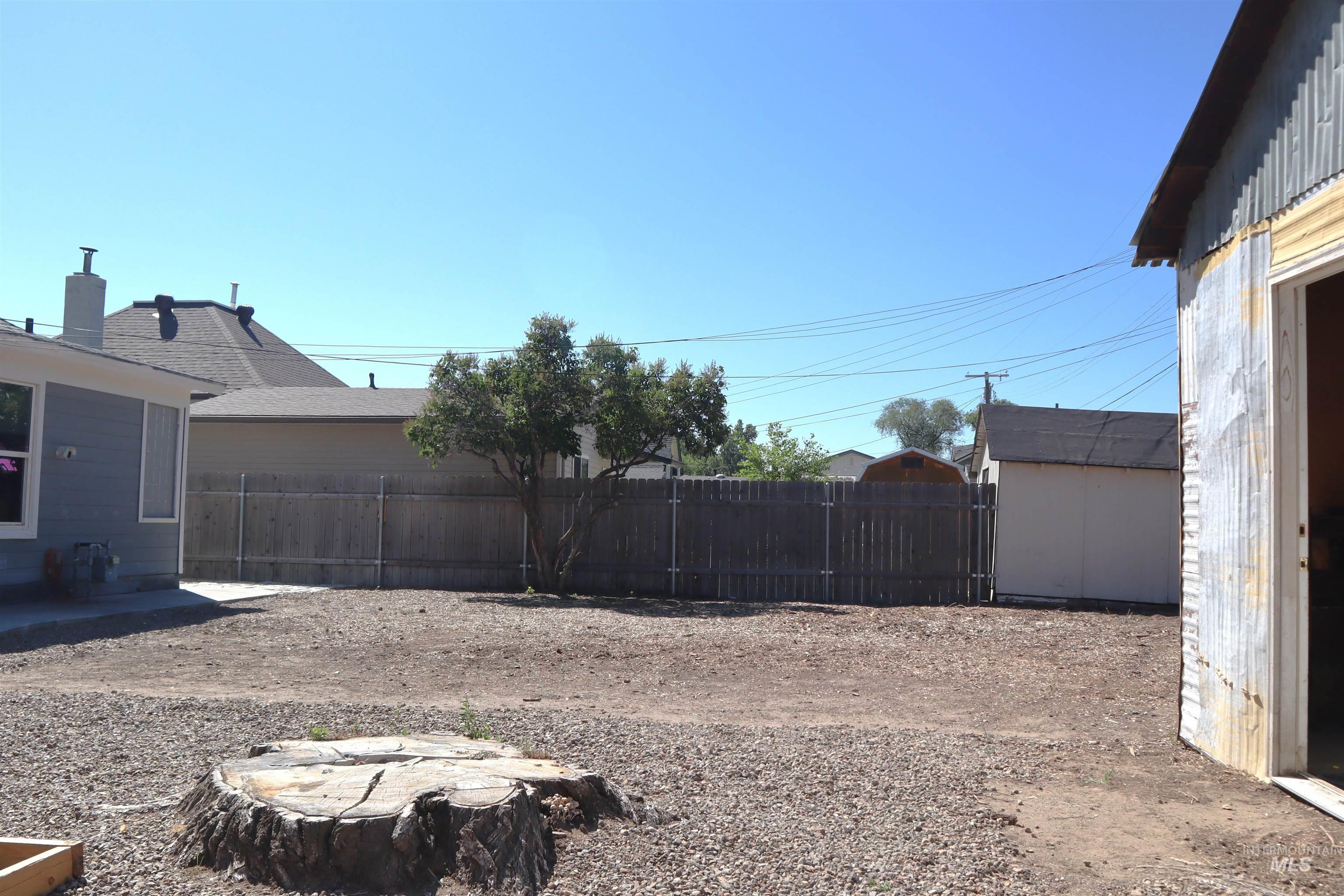 585 N 5th E, Mountain Home, Idaho 83647, 2 Bedrooms, 1 Bathroom, Residential For Sale, Price $255,000, 98950267