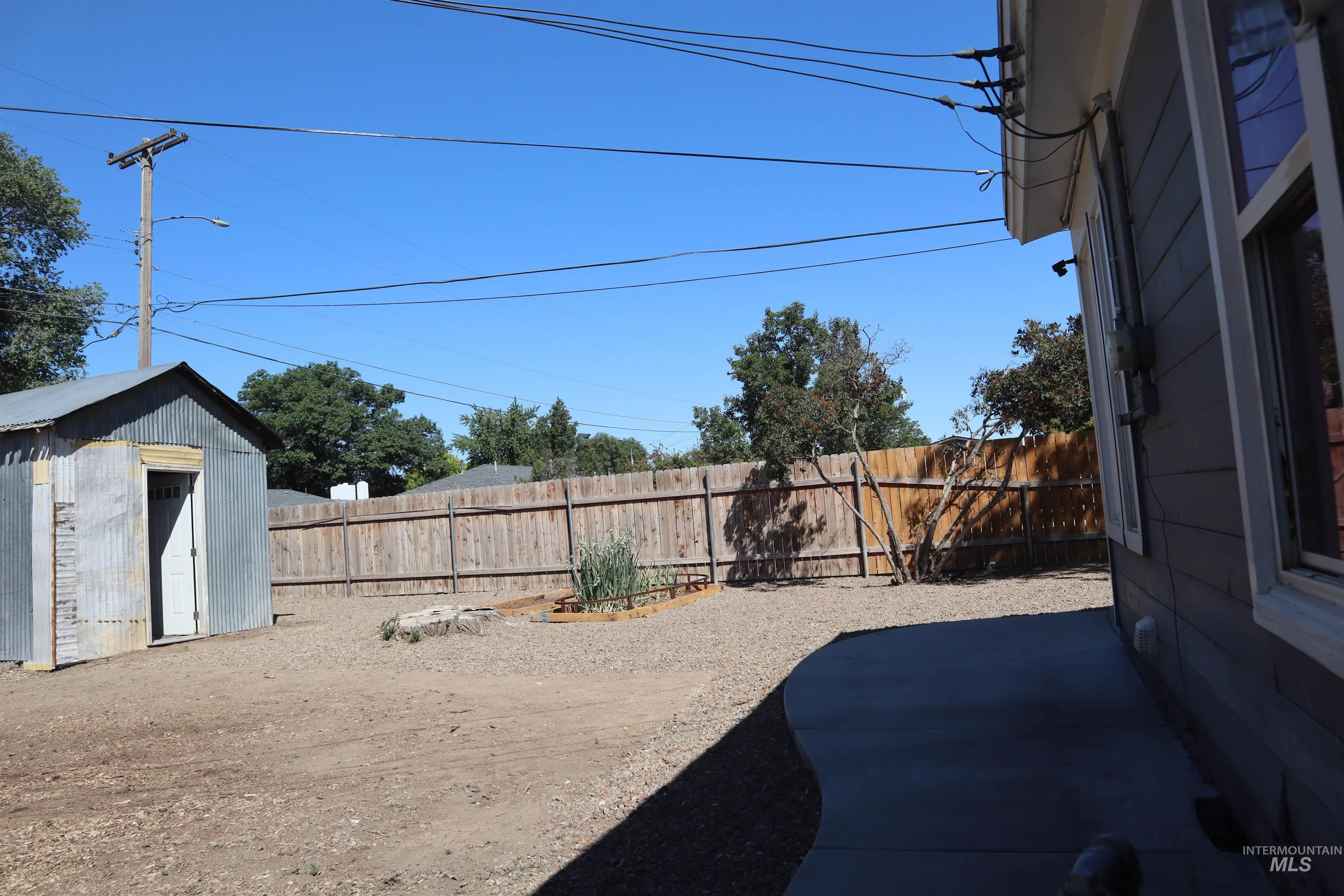 585 N 5th E, Mountain Home, Idaho 83647, 2 Bedrooms, 1 Bathroom, Residential For Sale, Price $255,000, 98950267