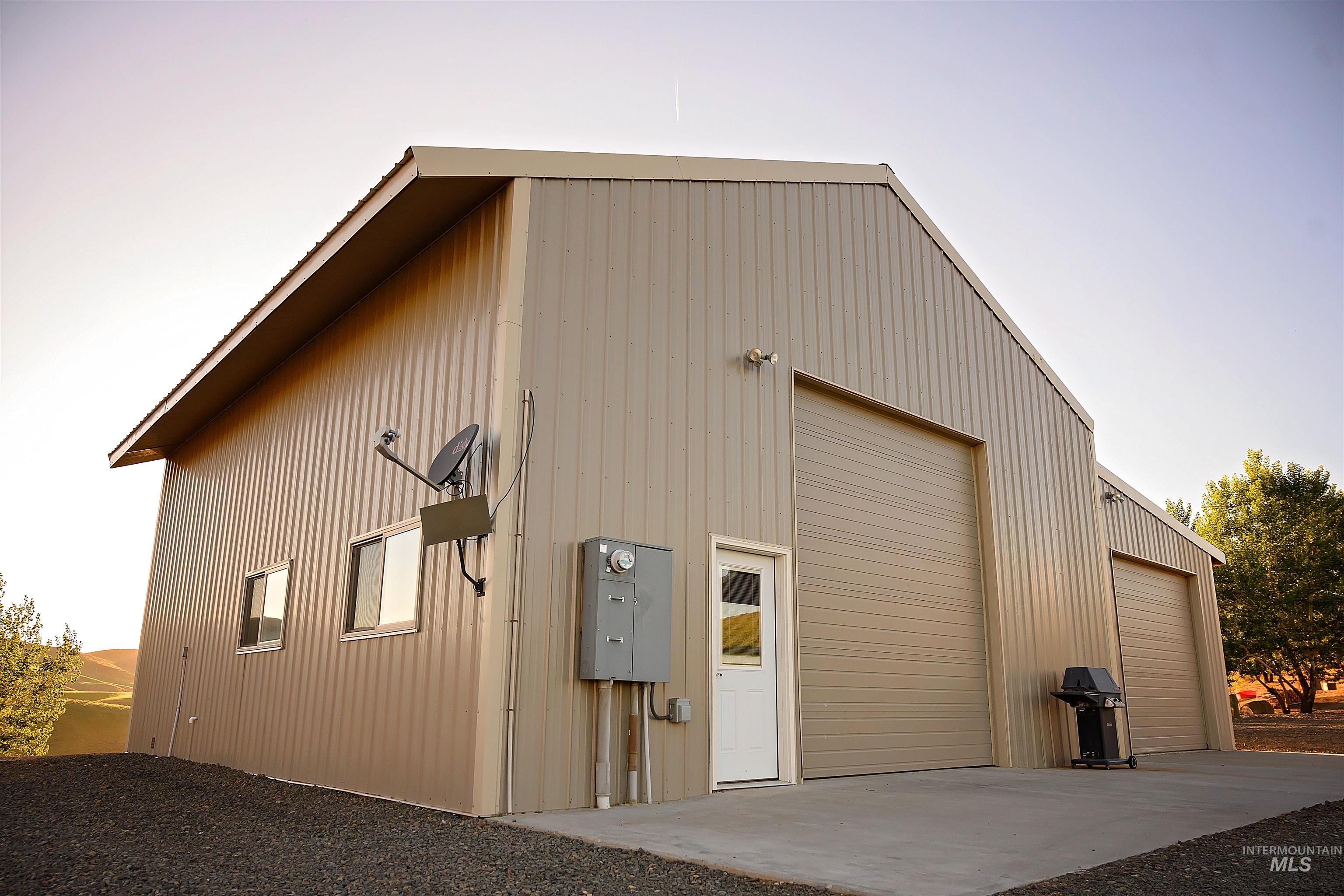 1190 Devils Elbow Road, Weiser, Idaho 83672, 3 Bedrooms, 2 Bathrooms, Residential For Sale, Price $825,000, 98950269