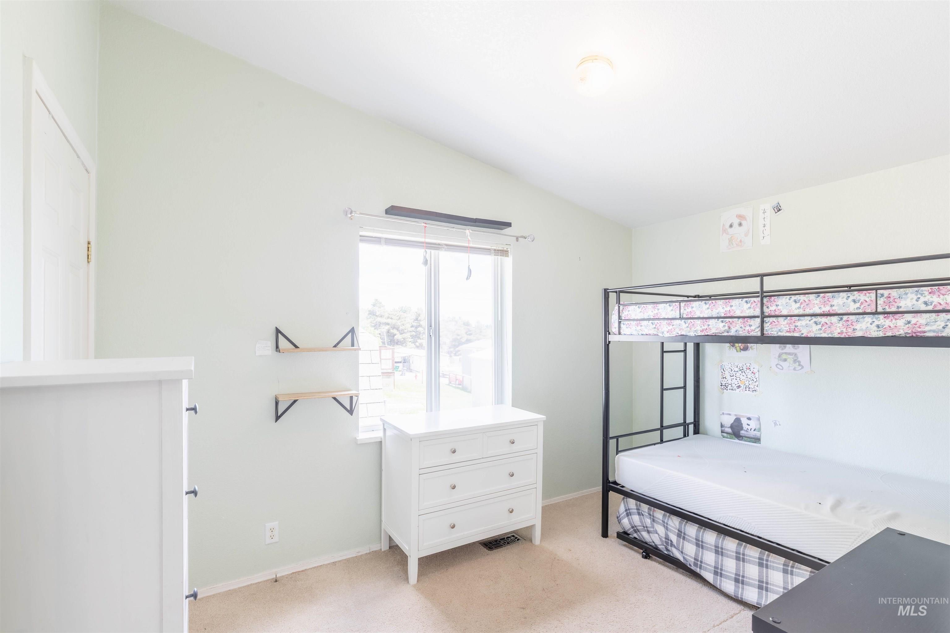 609 N Almon, Moscow, Idaho 83843, 3 Bedrooms, 2 Bathrooms, Residential For Sale, Price $160,000, 98950282