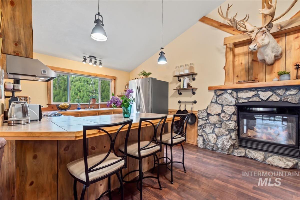 150 W Yuba Vista Dr, Atlanta, Idaho 83716, 2 Bedrooms, 2 Bathrooms, Residential For Sale, Price $392,000, 98950304