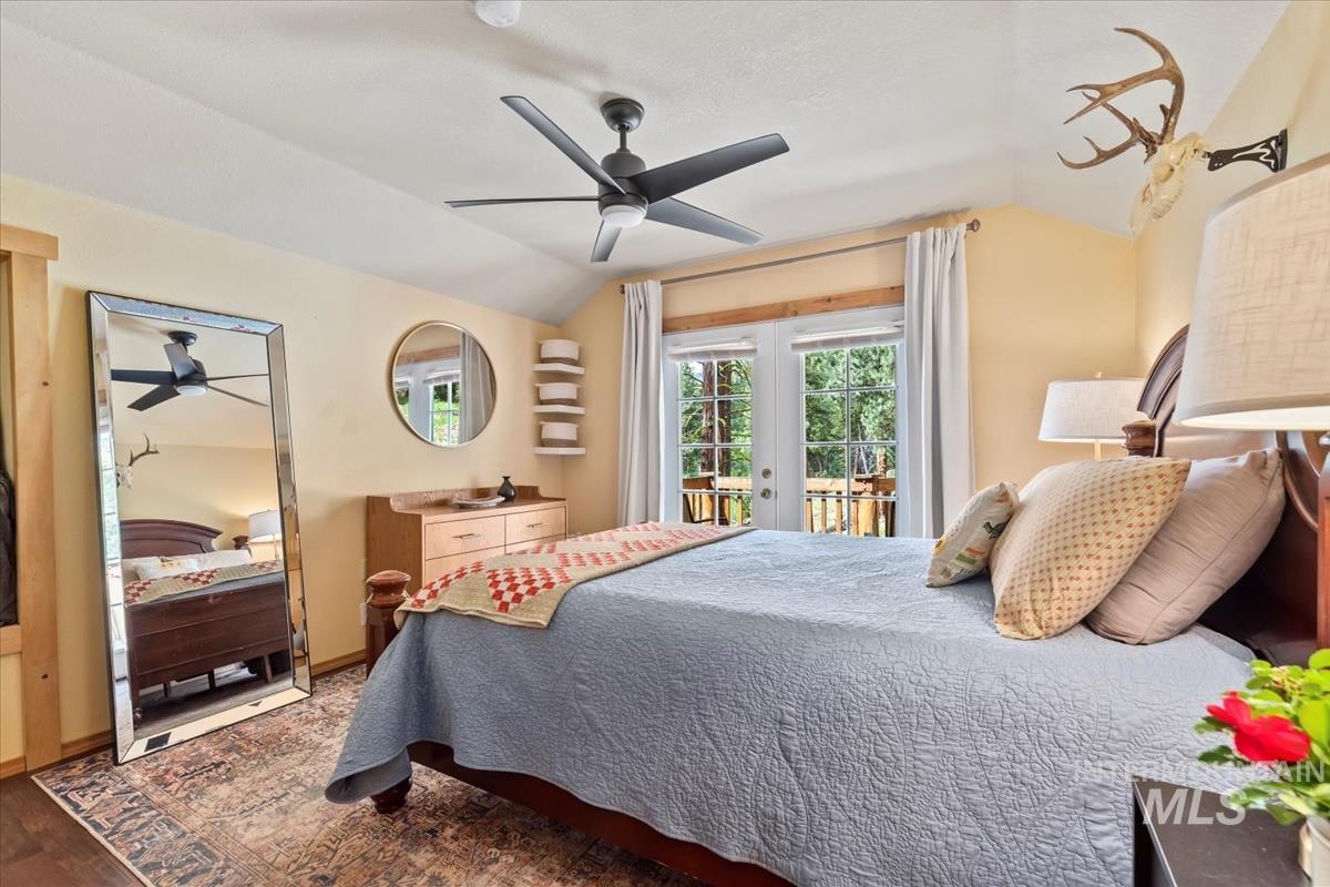 150 W Yuba Vista Dr, Atlanta, Idaho 83716, 2 Bedrooms, 2 Bathrooms, Residential For Sale, Price $392,000, 98950304