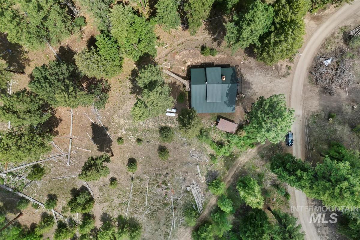 150 W Yuba Vista Dr, Atlanta, Idaho 83716, 2 Bedrooms, 2 Bathrooms, Residential For Sale, Price $392,000, 98950304