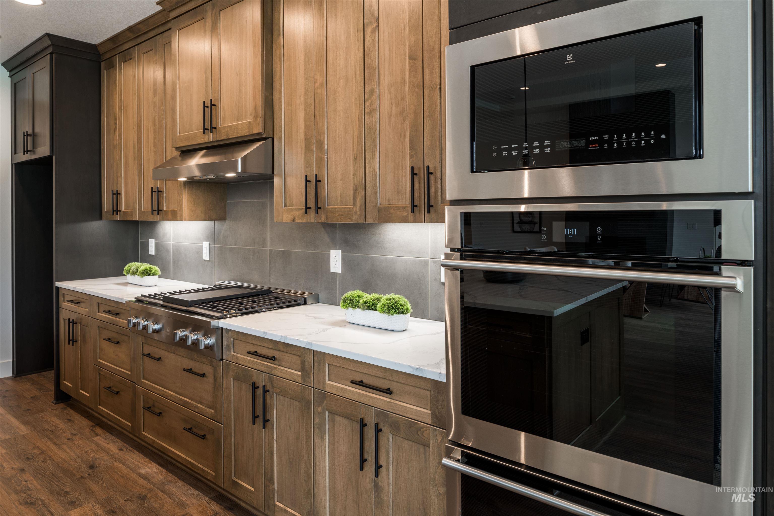 7564 W Flathead Lake Street, Eagle, Idaho 83616, 3 Bedrooms, 2.5 Bathrooms, Residential For Sale, Price $924,900, 98950307