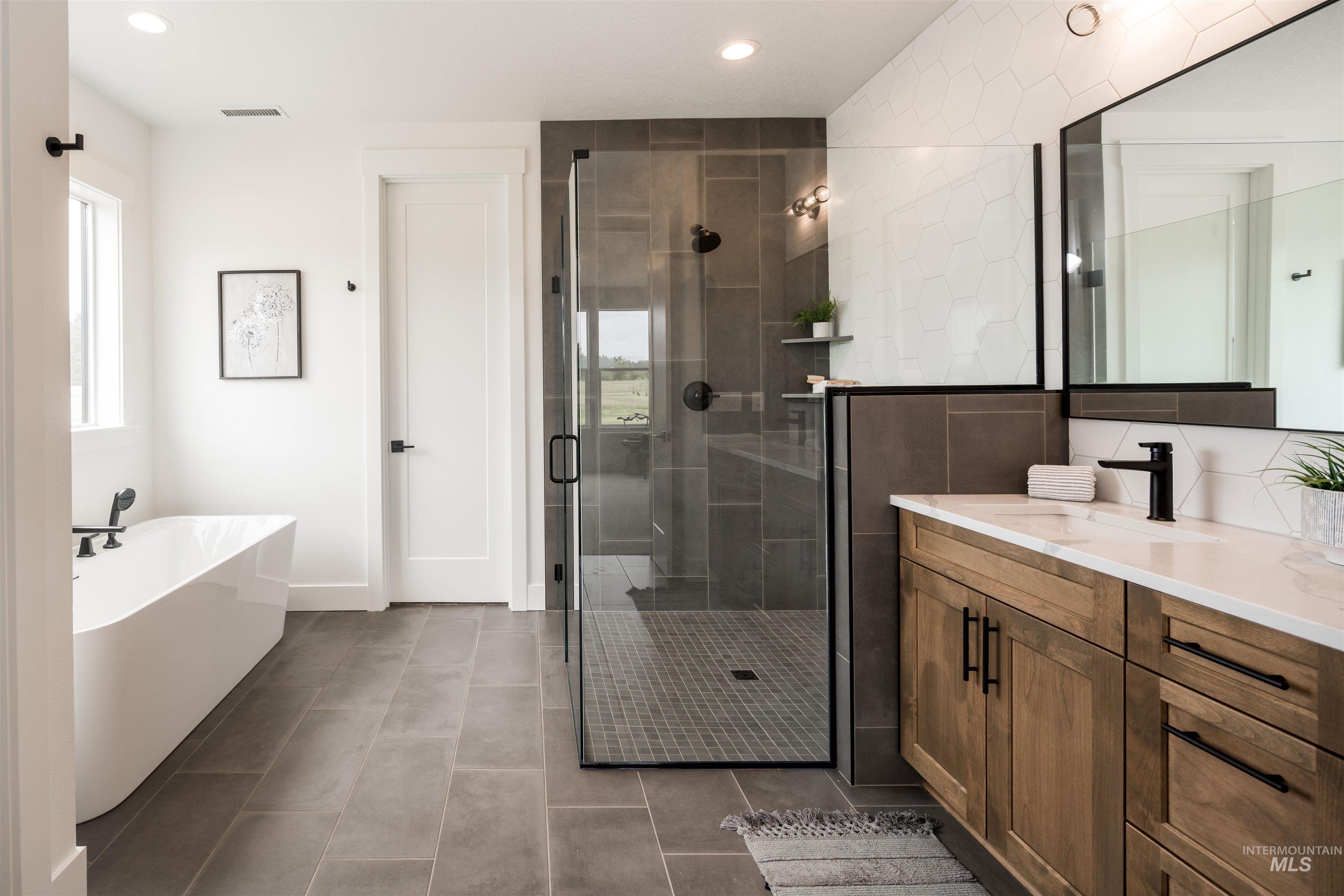 7564 W Flathead Lake Street, Eagle, Idaho 83616, 3 Bedrooms, 2.5 Bathrooms, Residential For Sale, Price $924,900, 98950307