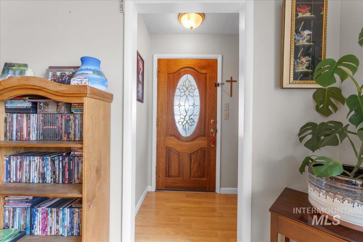 712 S.W 4th SW 4th, Fruitland, Idaho 83660, 4 Bedrooms, 4 Bathrooms, Residential For Sale, Price $419,900, 98950309