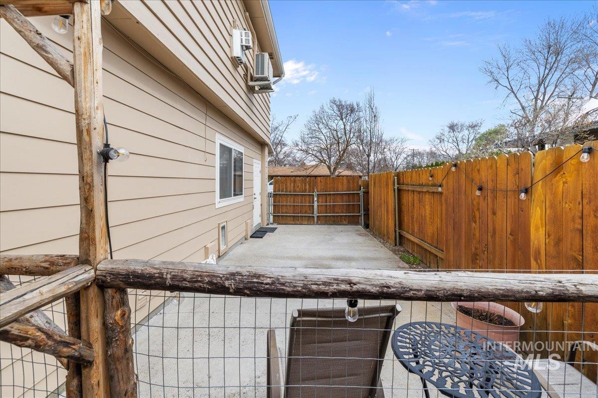 712 S.W 4th SW 4th, Fruitland, Idaho 83660, 4 Bedrooms, 4 Bathrooms, Residential For Sale, Price $419,900, 98950309