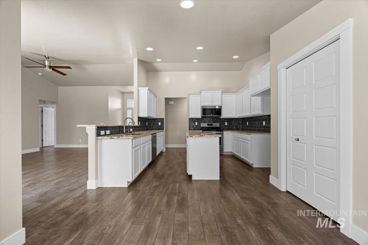 4991 N Sun Shimmer Ave, Meridian, Idaho 83646, 5 Bedrooms, 3 Bathrooms, Residential For Sale, Price $614,900, 98950326