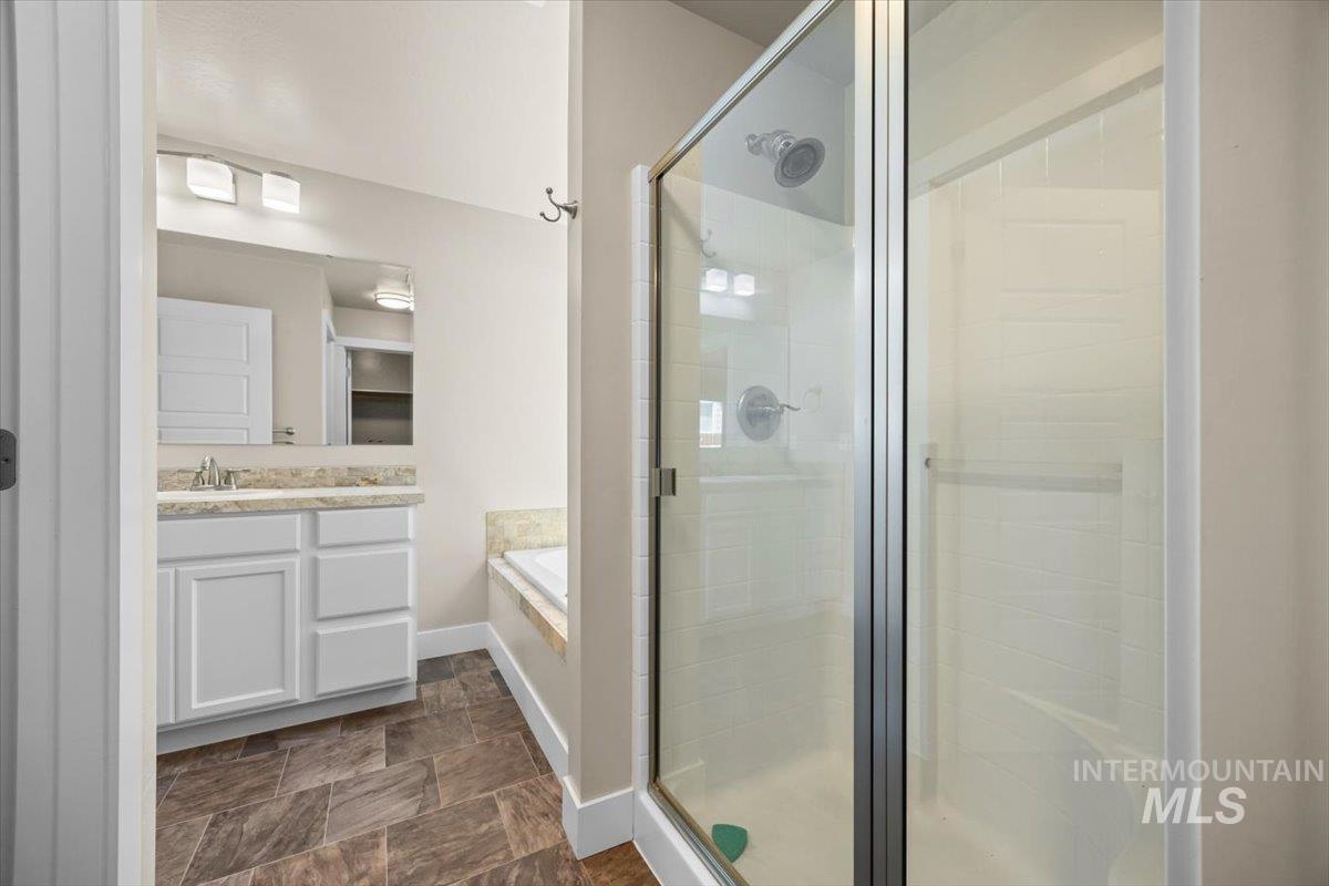 4991 N Sun Shimmer Ave, Meridian, Idaho 83646, 5 Bedrooms, 3 Bathrooms, Residential For Sale, Price $624,900, 98950326