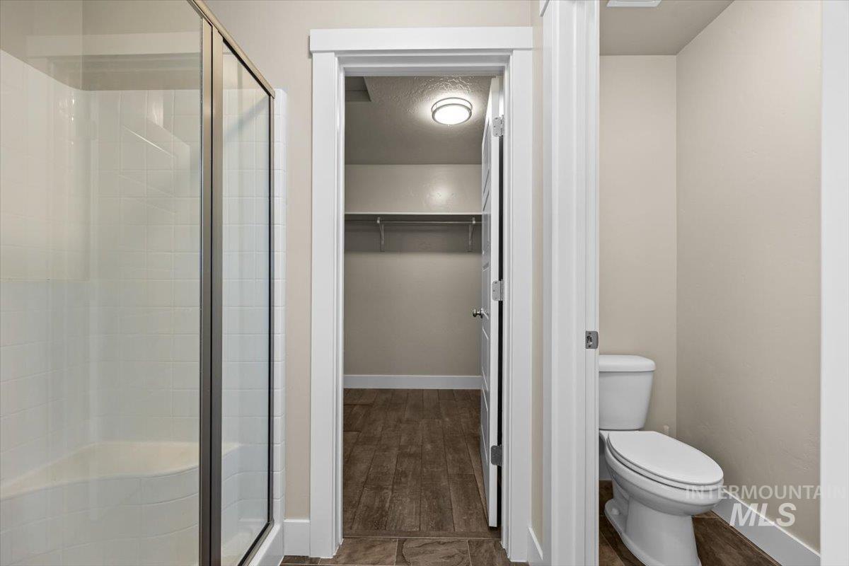 4991 N Sun Shimmer Ave, Meridian, Idaho 83646, 5 Bedrooms, 3 Bathrooms, Residential For Sale, Price $614,900, 98950326