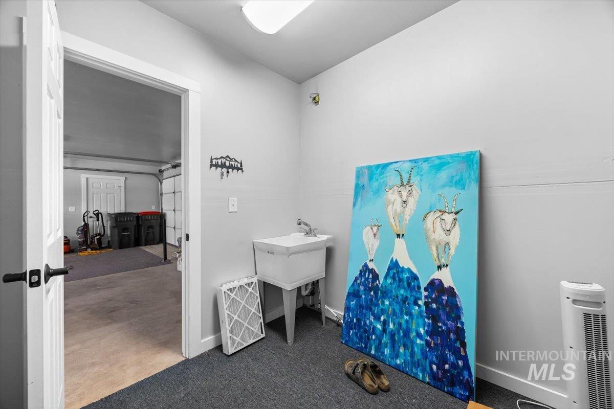 4991 N Sun Shimmer Ave, Meridian, Idaho 83646, 5 Bedrooms, 3 Bathrooms, Residential For Sale, Price $614,900, 98950326