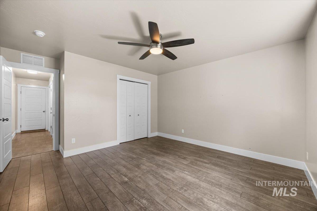 4991 N Sun Shimmer Ave, Meridian, Idaho 83646, 5 Bedrooms, 3 Bathrooms, Residential For Sale, Price $614,900, 98950326