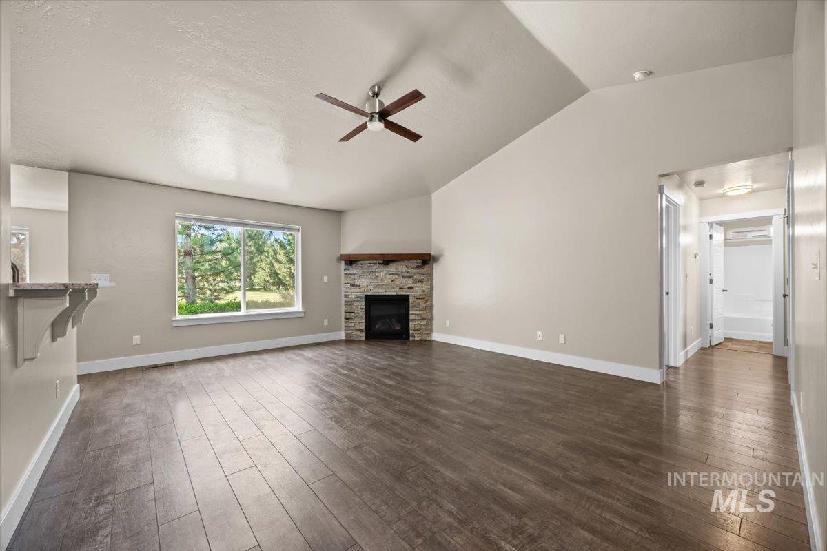 4991 N Sun Shimmer Ave, Meridian, Idaho 83646, 5 Bedrooms, 3 Bathrooms, Residential For Sale, Price $614,900, 98950326