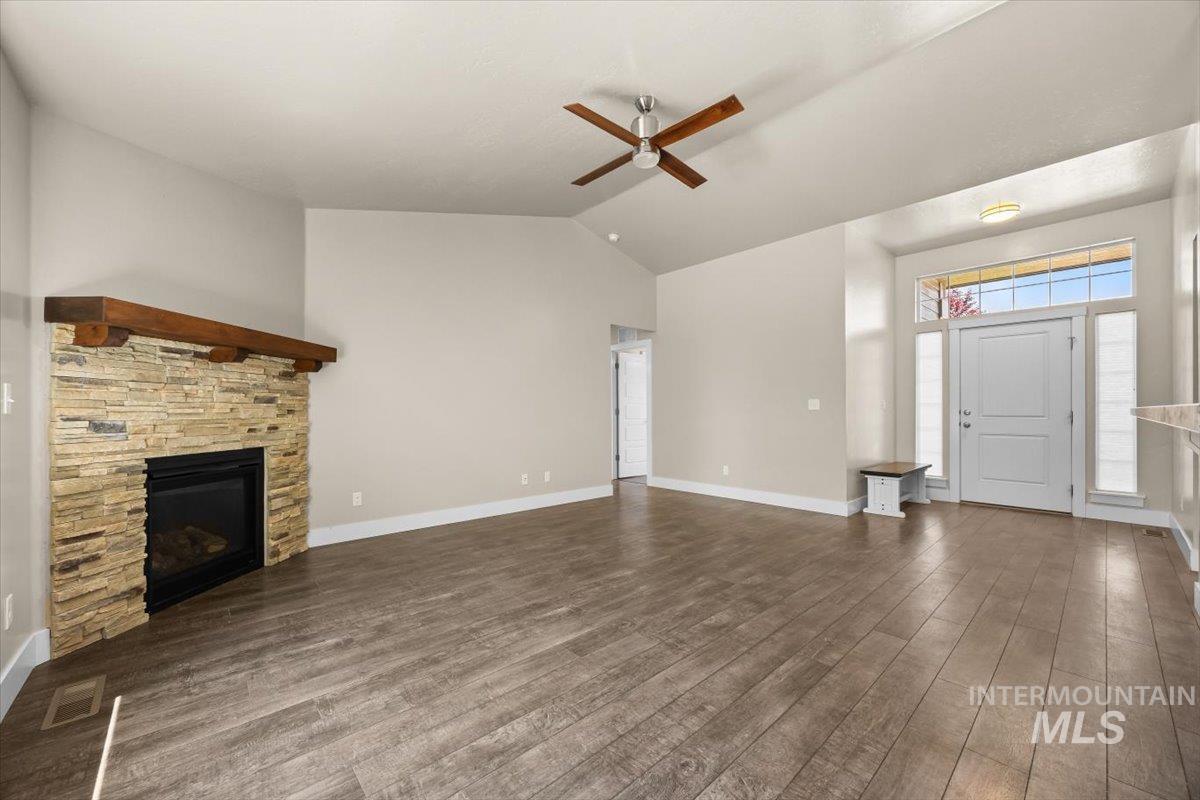 4991 N Sun Shimmer Ave, Meridian, Idaho 83646, 5 Bedrooms, 3 Bathrooms, Residential For Sale, Price $614,900, 98950326