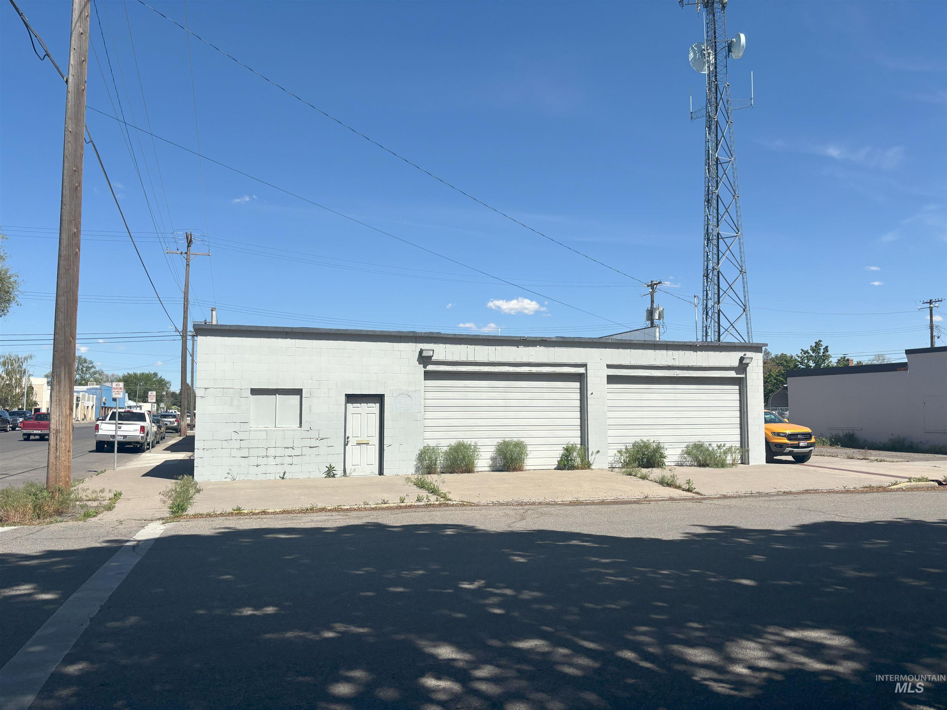 402 idaho street, Gooding, Idaho 83330, Business/Commercial For Sale, Price $75,000, 98950401