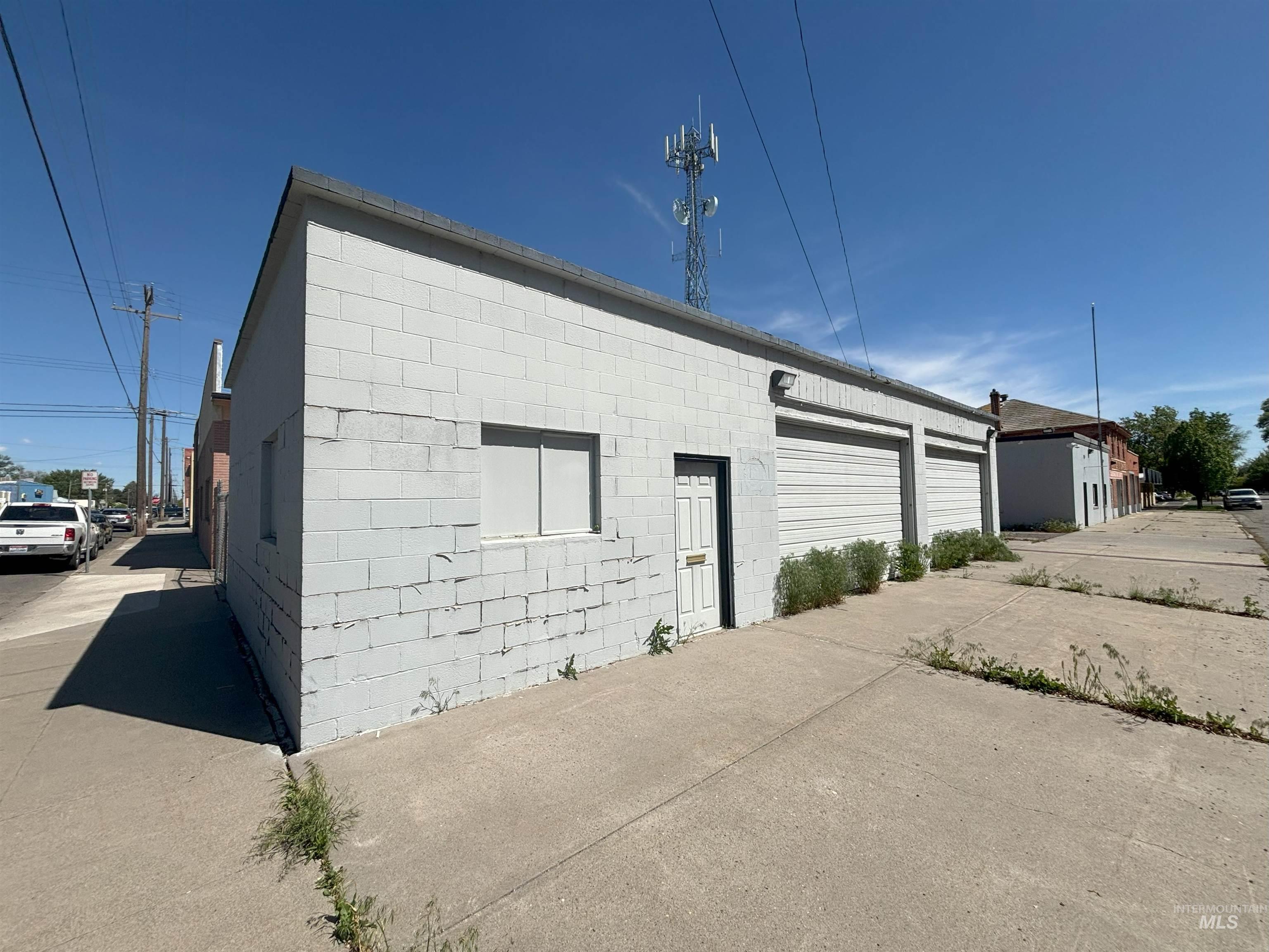 402 idaho street, Gooding, Idaho 83330, Business/Commercial For Sale, Price $75,000, 98950401