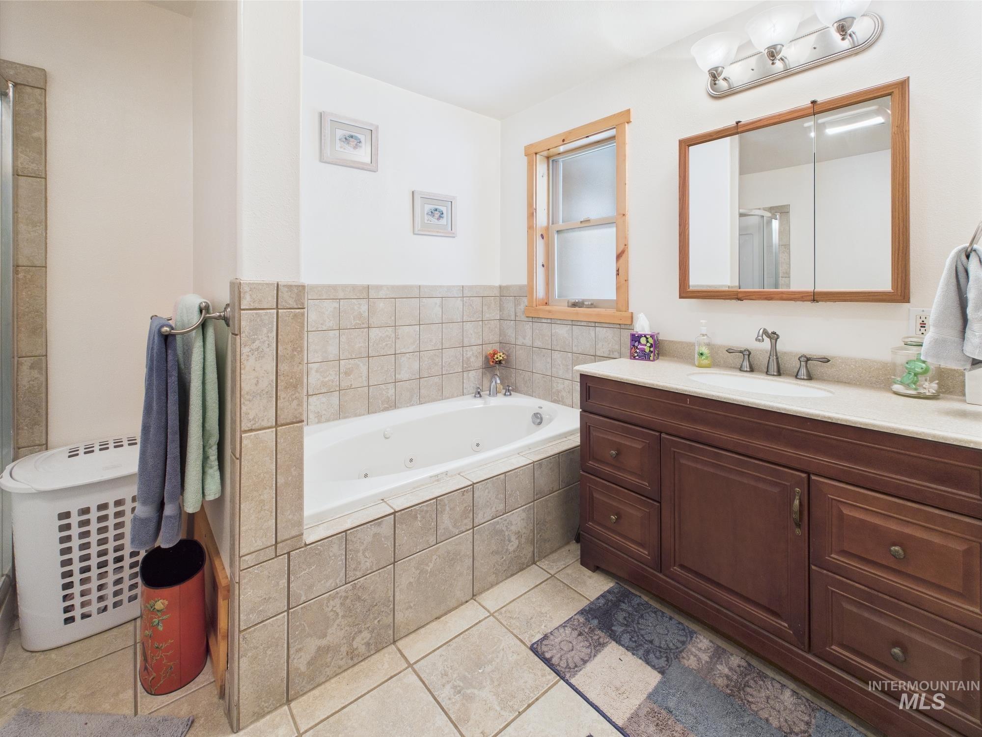 4474 Council Cuprum Rd, Council, Idaho 83612, 1 Bedroom, 1 Bathroom, Residential For Sale, Price $499,000, 98950402