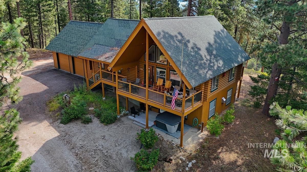 1650 Crown Point Parkway, Cascade, Idaho 83611, 3 Bedrooms, 3 Bathrooms, Residential For Sale, Price $879,000, 98950403