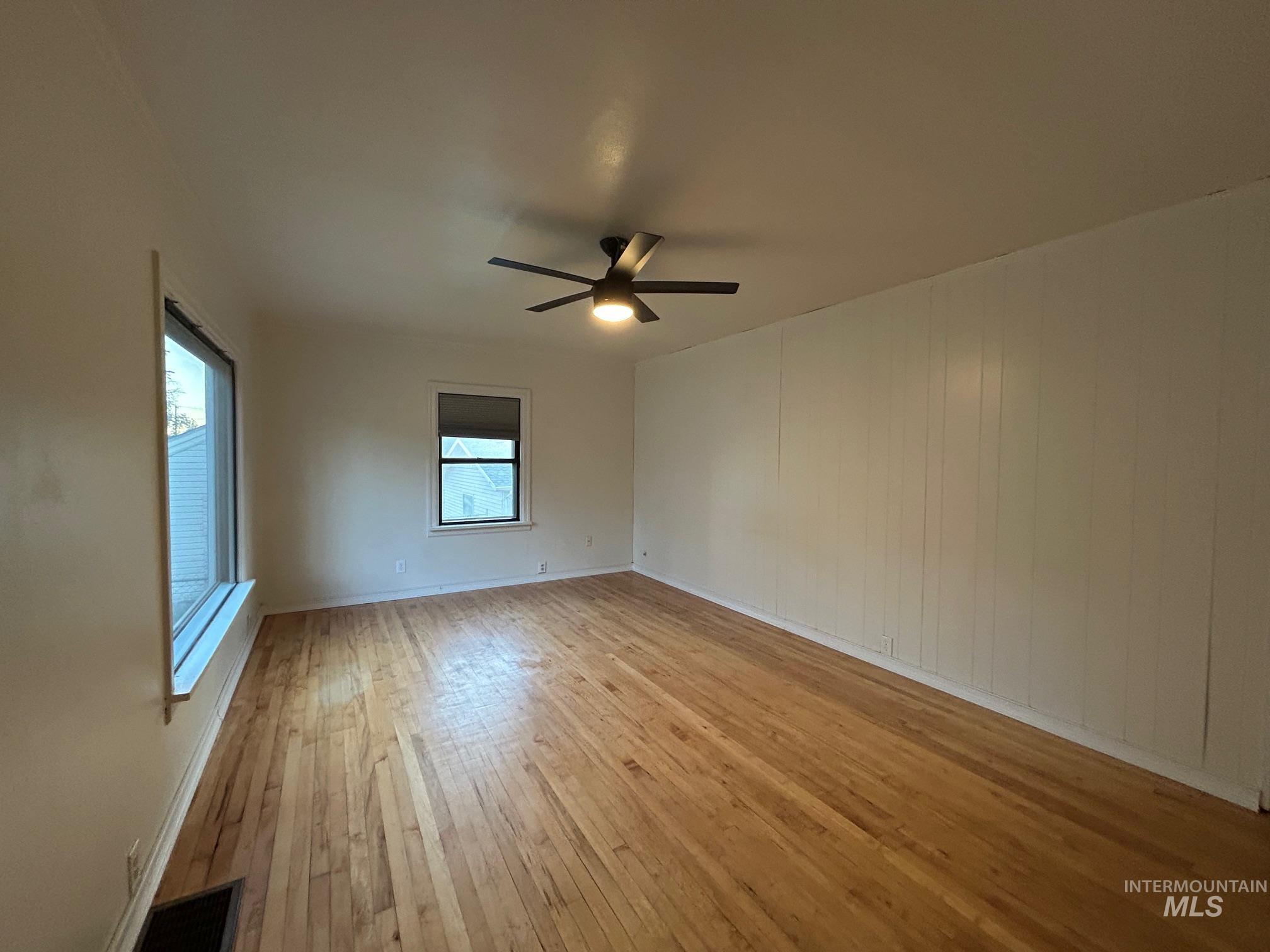 1811 17th Avenue, Lewiston, Idaho 83501, 4 Bedrooms, 2 Bathrooms, Residential For Sale, Price $335,000, 98950472