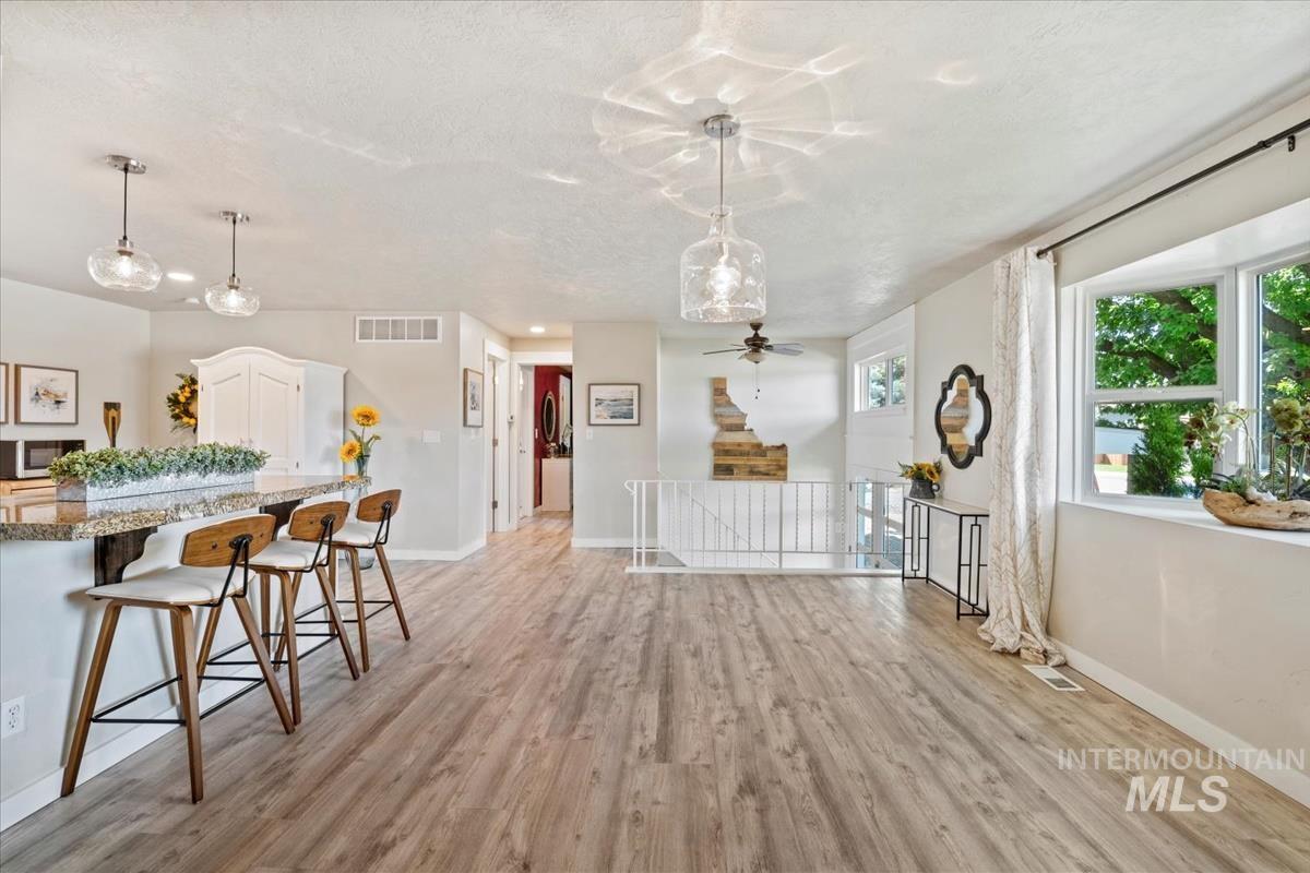 632 N Edgewood Ln, Eagle, Idaho 83616-5314, 4 Bedrooms, 2 Bathrooms, Residential For Sale, Price $569,000, 98950564