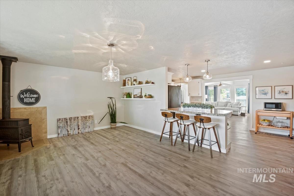 632 N Edgewood Ln, Eagle, Idaho 83616-5314, 4 Bedrooms, 2 Bathrooms, Residential For Sale, Price $569,000, 98950564