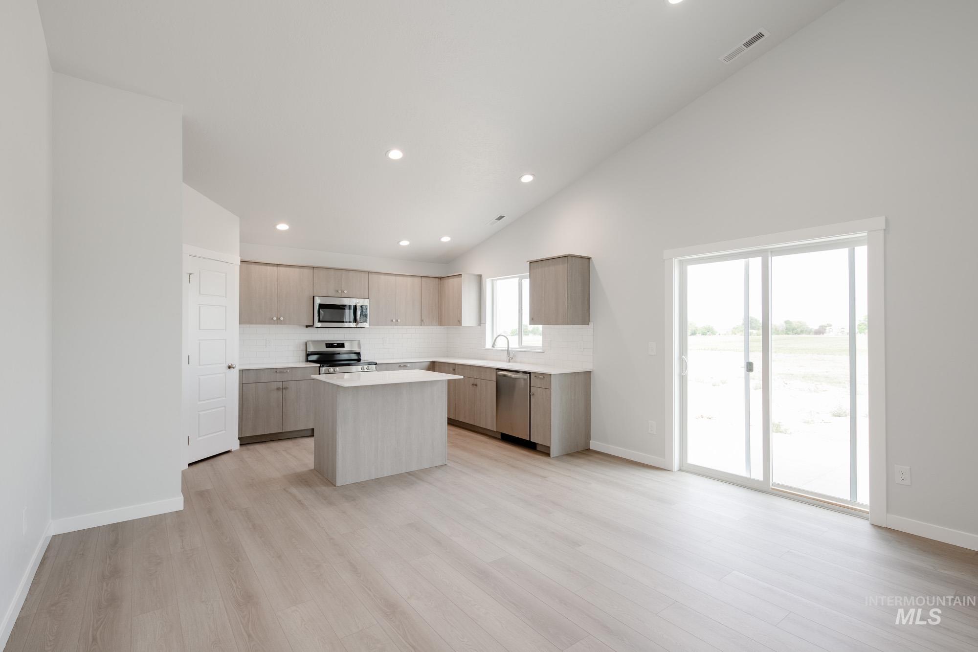 3806 W Tribute St, Meridian, Idaho 83642, 4 Bedrooms, 2 Bathrooms, Residential For Sale, Price $464,990, 98950598