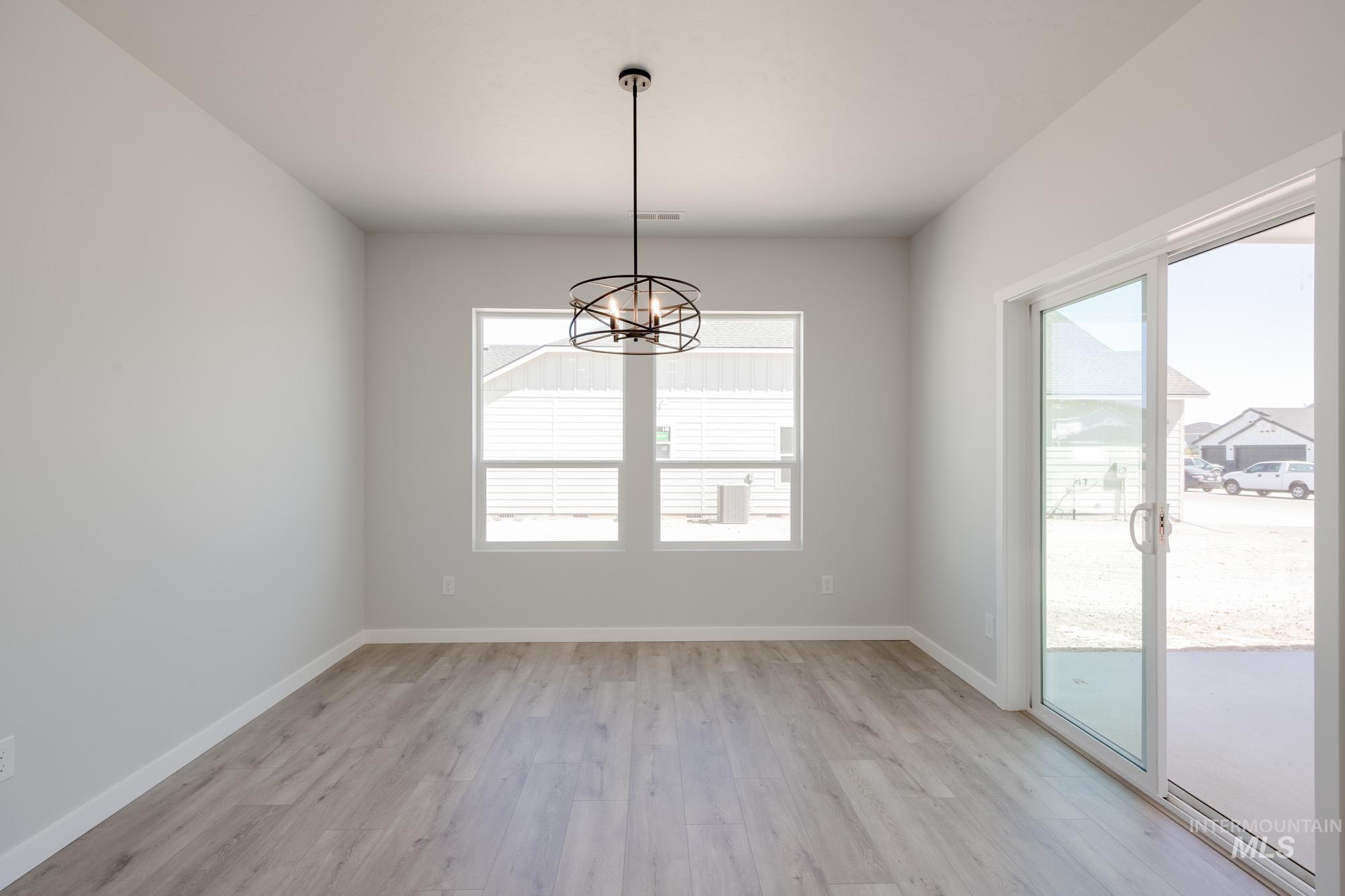 13684 Higley Court, Caldwell, Idaho 83607, 4 Bedrooms, 2 Bathrooms, Residential For Sale, Price $489,990, 98950605