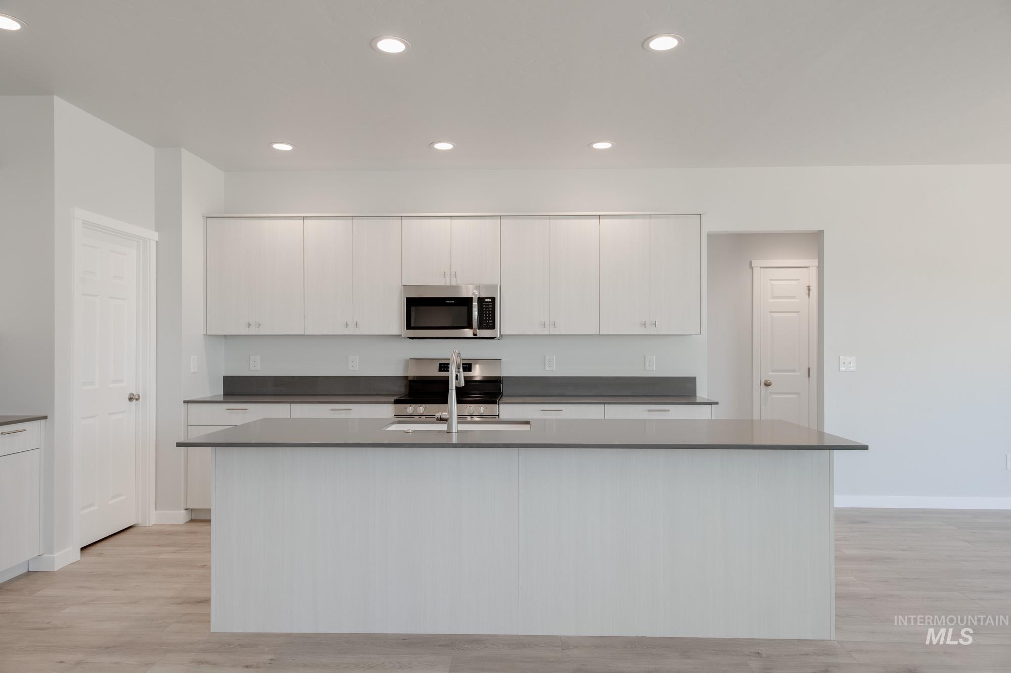 13684 Higley Court, Caldwell, Idaho 83607, 4 Bedrooms, 2 Bathrooms, Residential For Sale, Price $489,990, 98950605