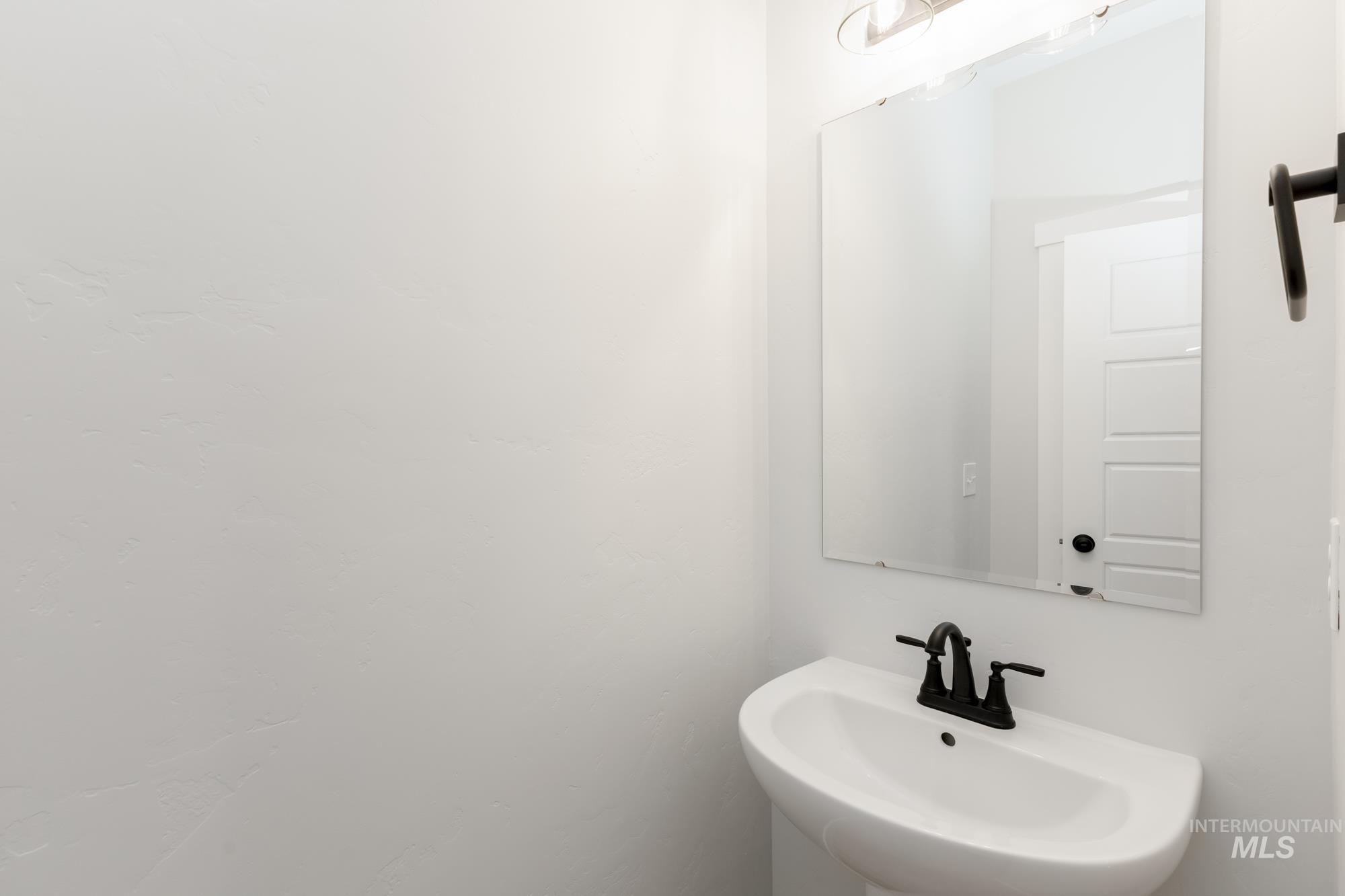 Bathroom with a sink