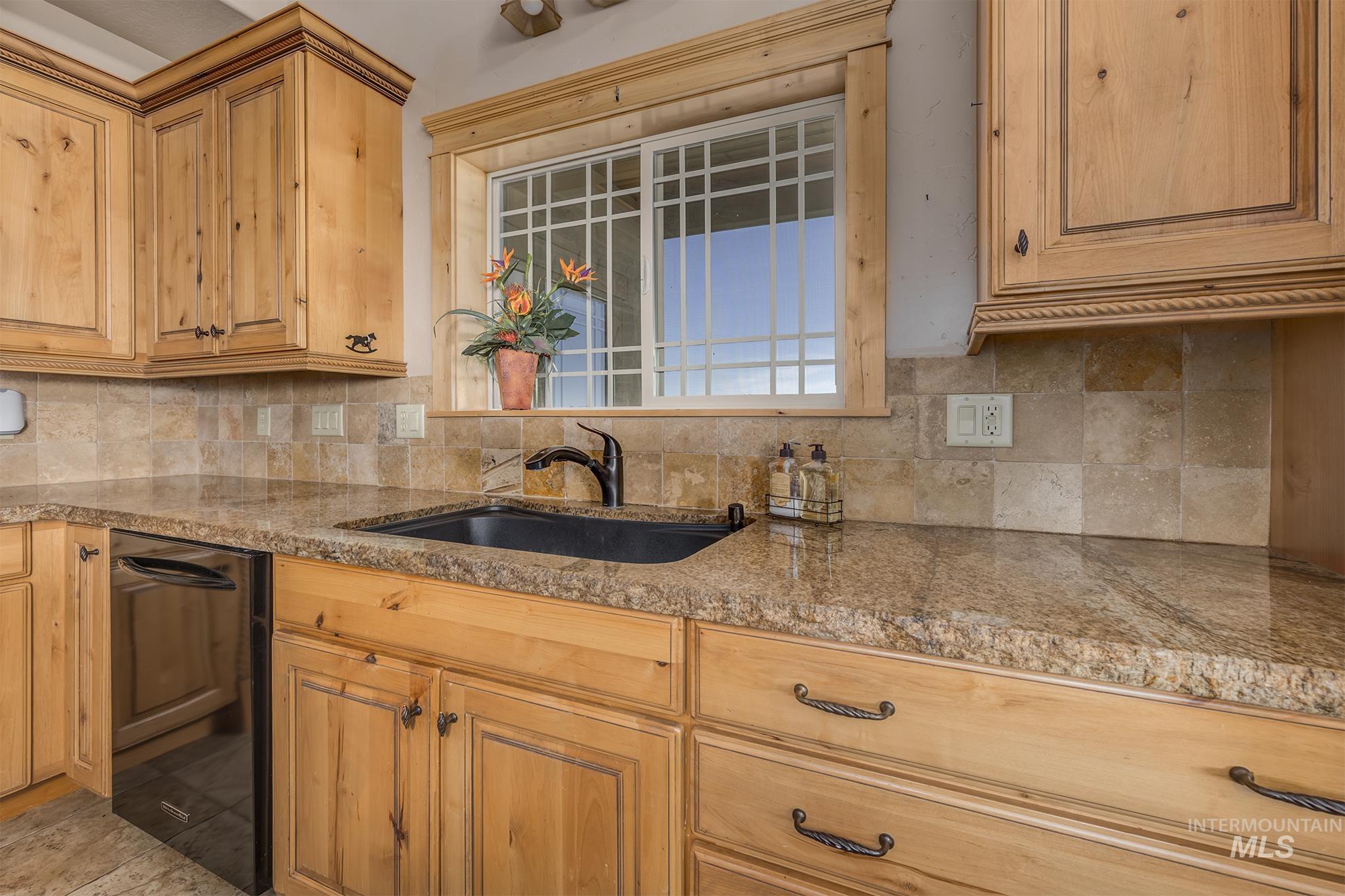 4920 & 4940 Hwy 72, New Plymouth, Idaho 83655, 3 Bedrooms, 3 Bathrooms, Residential For Sale, Price $1,849,500, 98950614