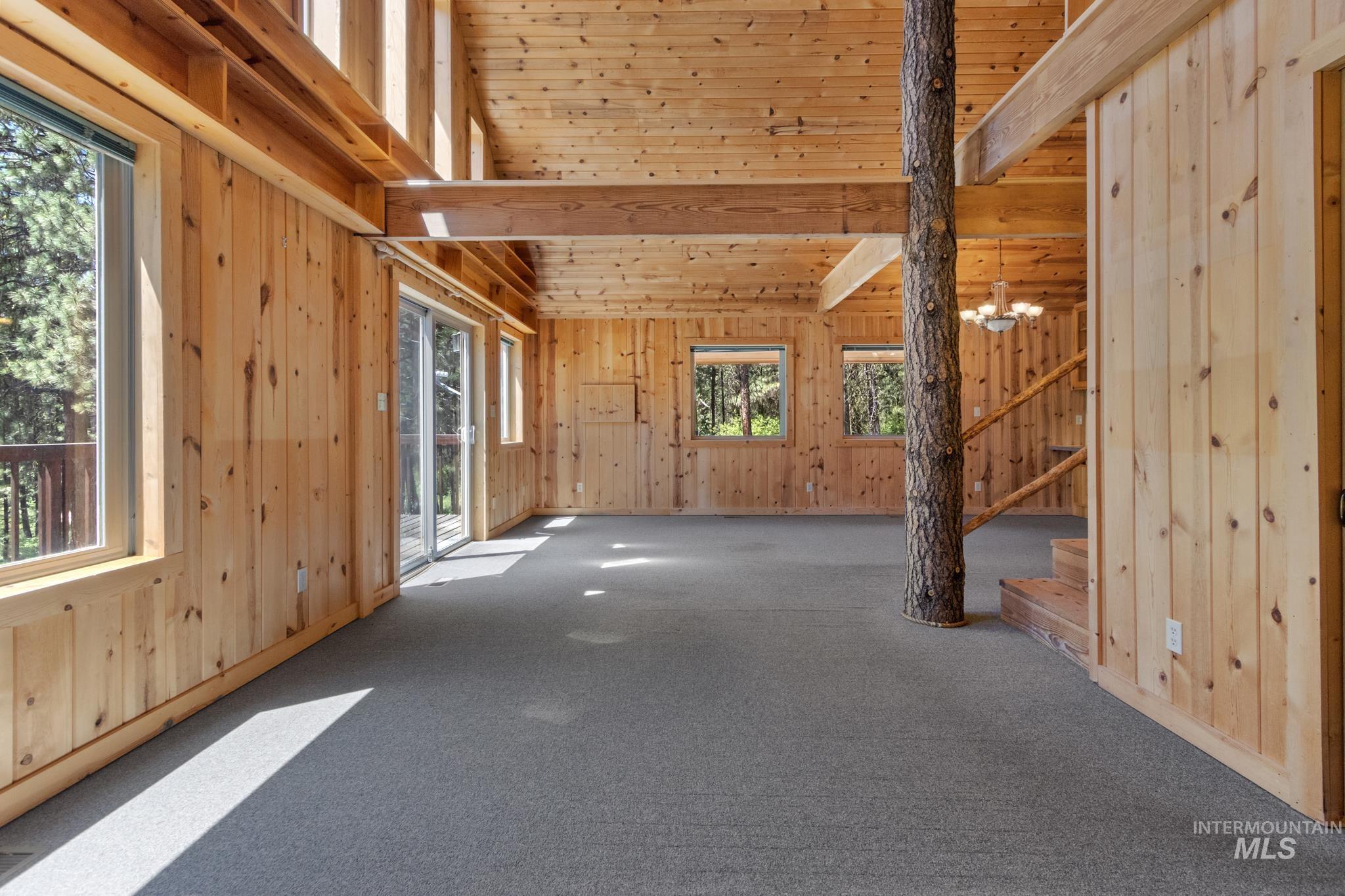 4 Pinon Way, Idaho City, Idaho 83631, 2 Bedrooms, 2 Bathrooms, Residential For Sale, Price $539,000, 98950616