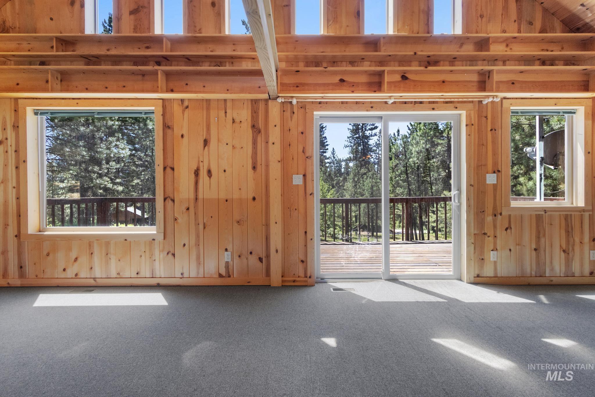 4 Pinon Way, Idaho City, Idaho 83631, 2 Bedrooms, 2 Bathrooms, Residential For Sale, Price $539,000, 98950616