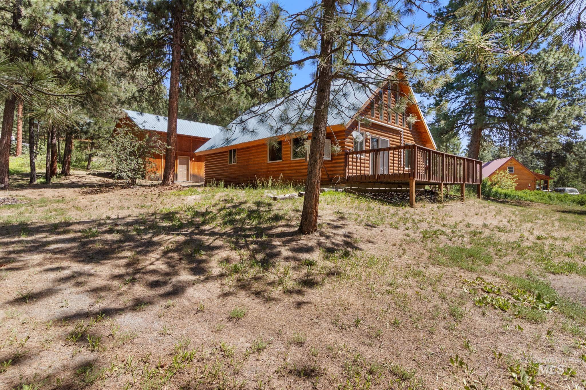 4 Pinon Way, Idaho City, Idaho 83631, 2 Bedrooms, 2 Bathrooms, Residential For Sale, Price $539,000, 98950616