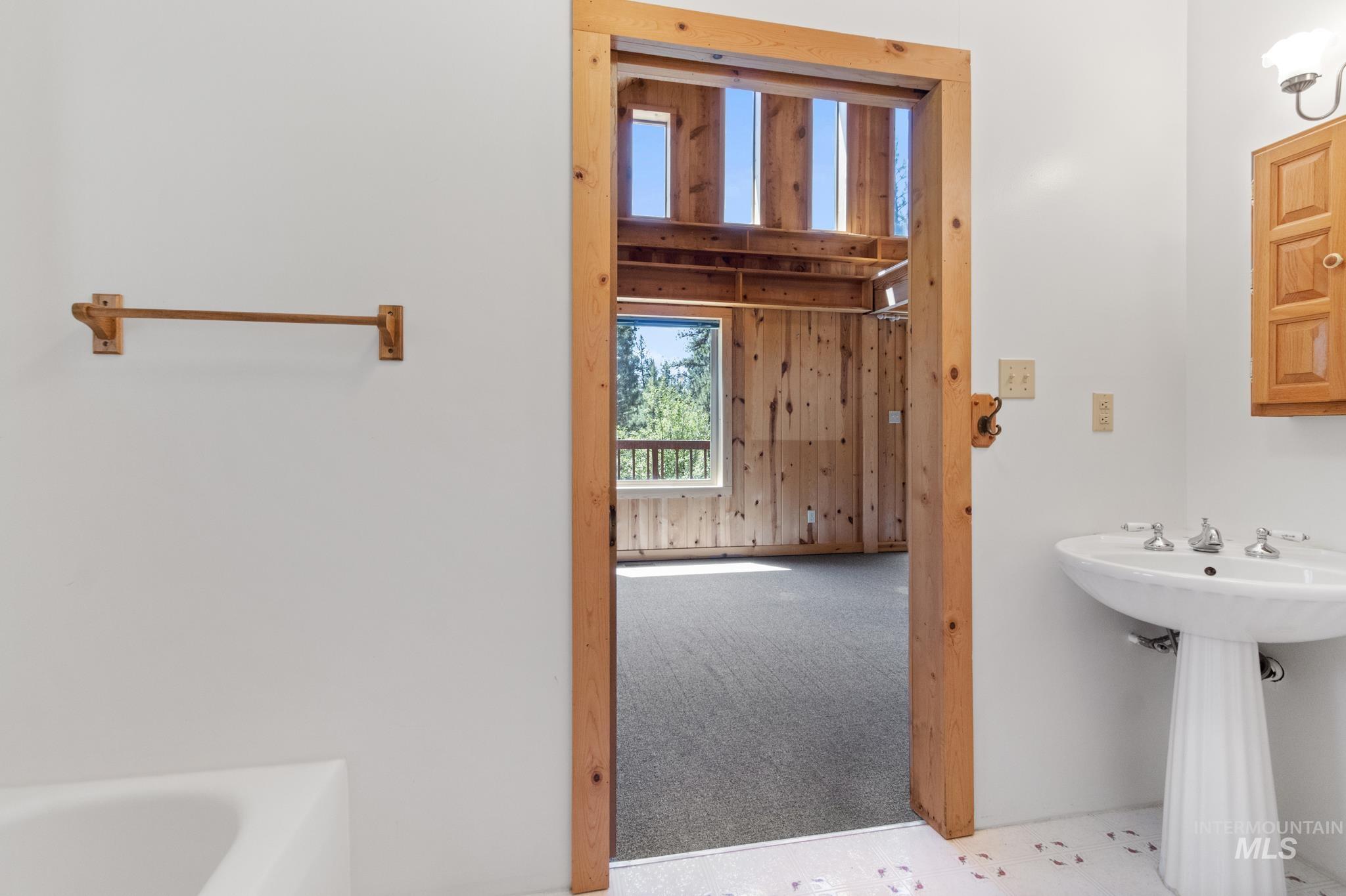 4 Pinon Way, Idaho City, Idaho 83631, 2 Bedrooms, 2 Bathrooms, Residential For Sale, Price $539,000, 98950616