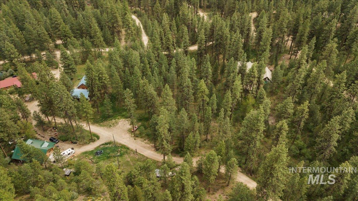 4 Pinon Way, Idaho City, Idaho 83631, 2 Bedrooms, 2 Bathrooms, Residential For Sale, Price $539,000, 98950616