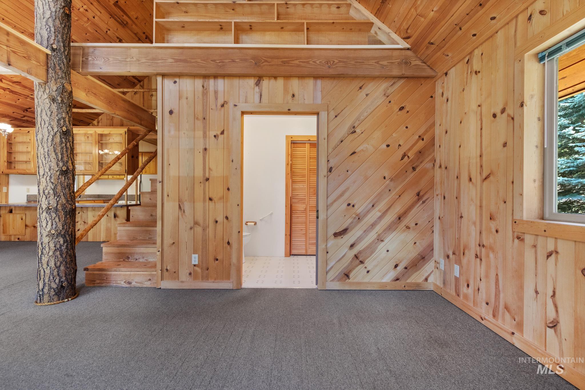 4 Pinon Way, Idaho City, Idaho 83631, 2 Bedrooms, 2 Bathrooms, Residential For Sale, Price $539,000, 98950616