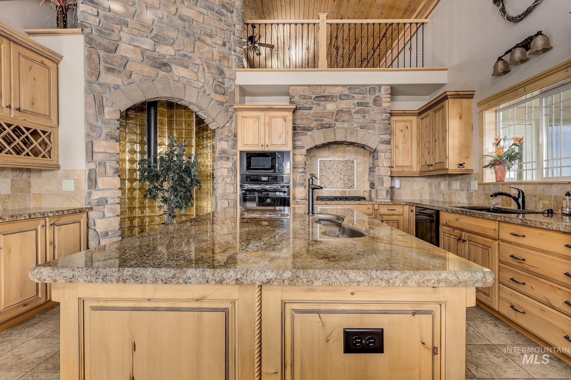 4920 & 4940 Hwy 72, New Plymouth, Idaho 83655, 3 Bedrooms, 3 Bathrooms, Farm & Ranch For Sale, Price $1,849,500, 98950619