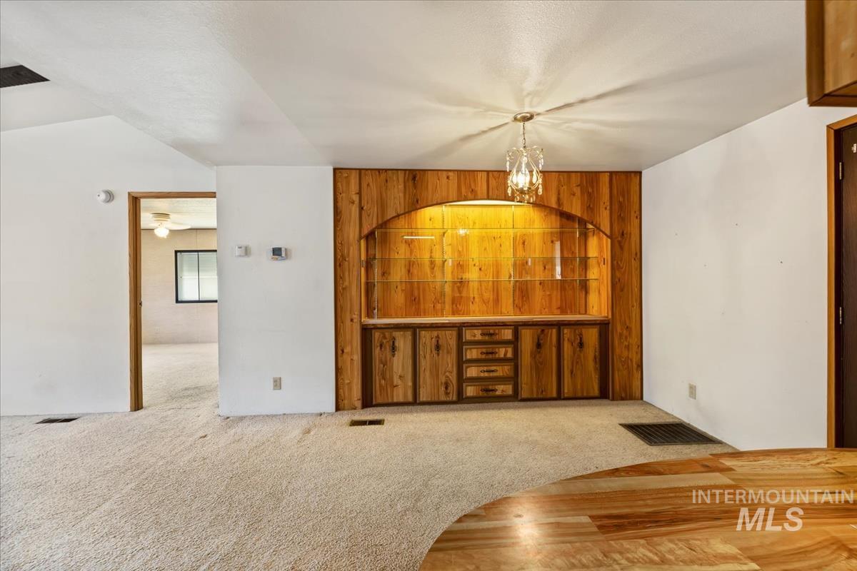 914 N Midland Blvd, Nampa, Idaho 83651, 3 Bedrooms, 2 Bathrooms, Residential For Sale, Price $114,900, 98950625