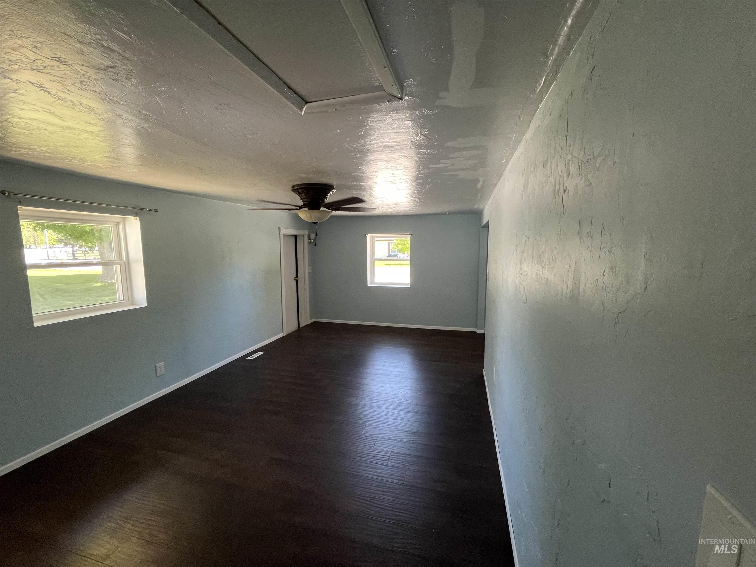 3073 Vickie Lane, Twin Falls, Idaho 83301, 3 Bedrooms, 2 Bathrooms, Residential For Sale, Price $440,000,MLS 98950652