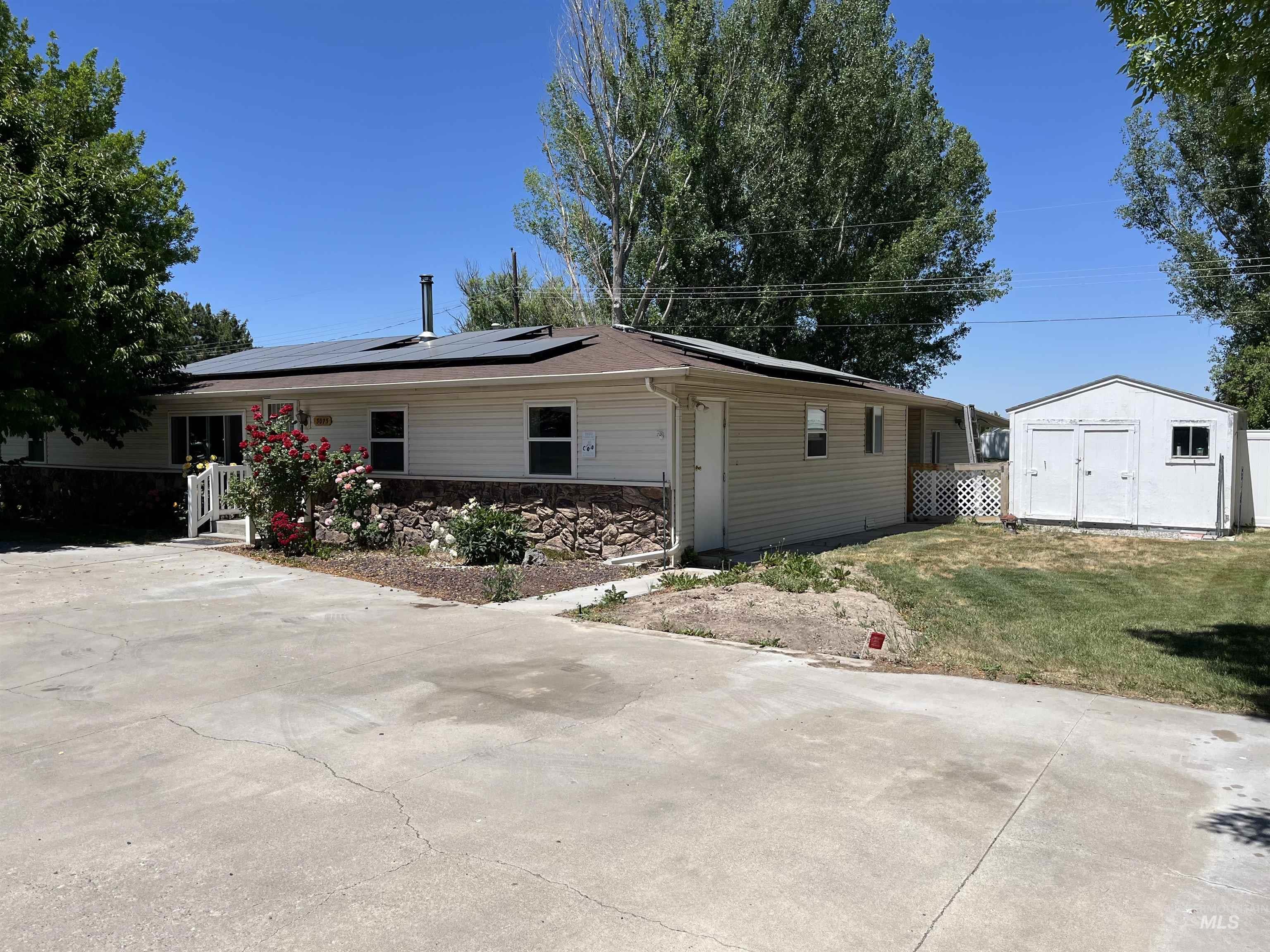 3073 Vickie Lane, Twin Falls, Idaho 83301, 3 Bedrooms, 2 Bathrooms, Residential For Sale, Price $440,000,MLS 98950652