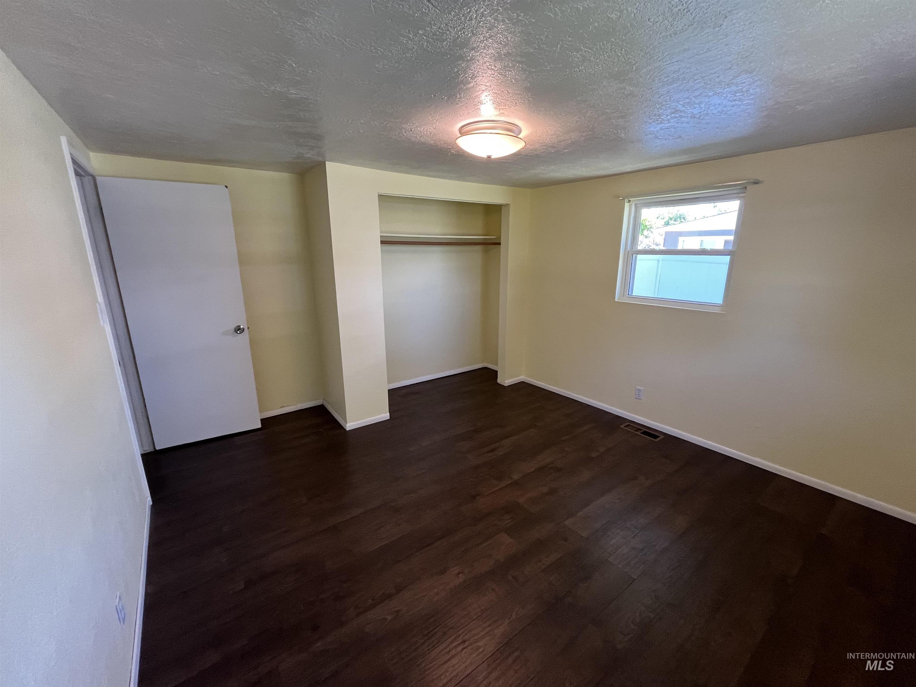 3073 Vickie Lane, Twin Falls, Idaho 83301, 3 Bedrooms, 2 Bathrooms, Residential For Sale, Price $440,000,MLS 98950652