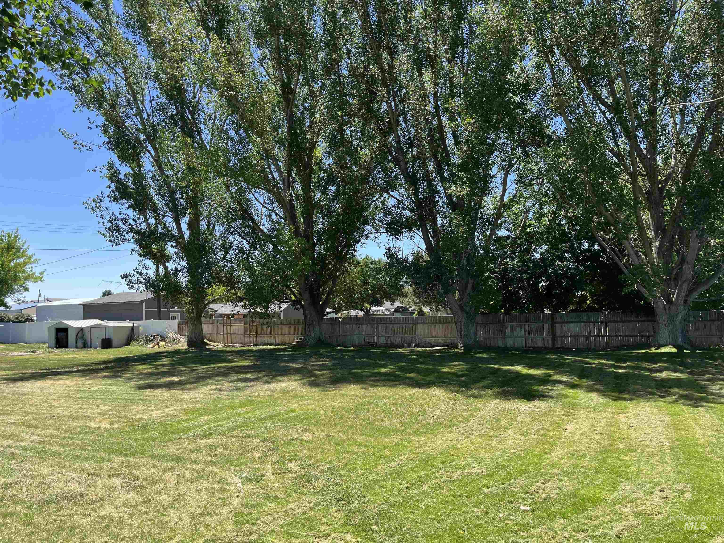 3073 Vickie Lane, Twin Falls, Idaho 83301, 3 Bedrooms, 2 Bathrooms, Residential For Sale, Price $440,000,MLS 98950652