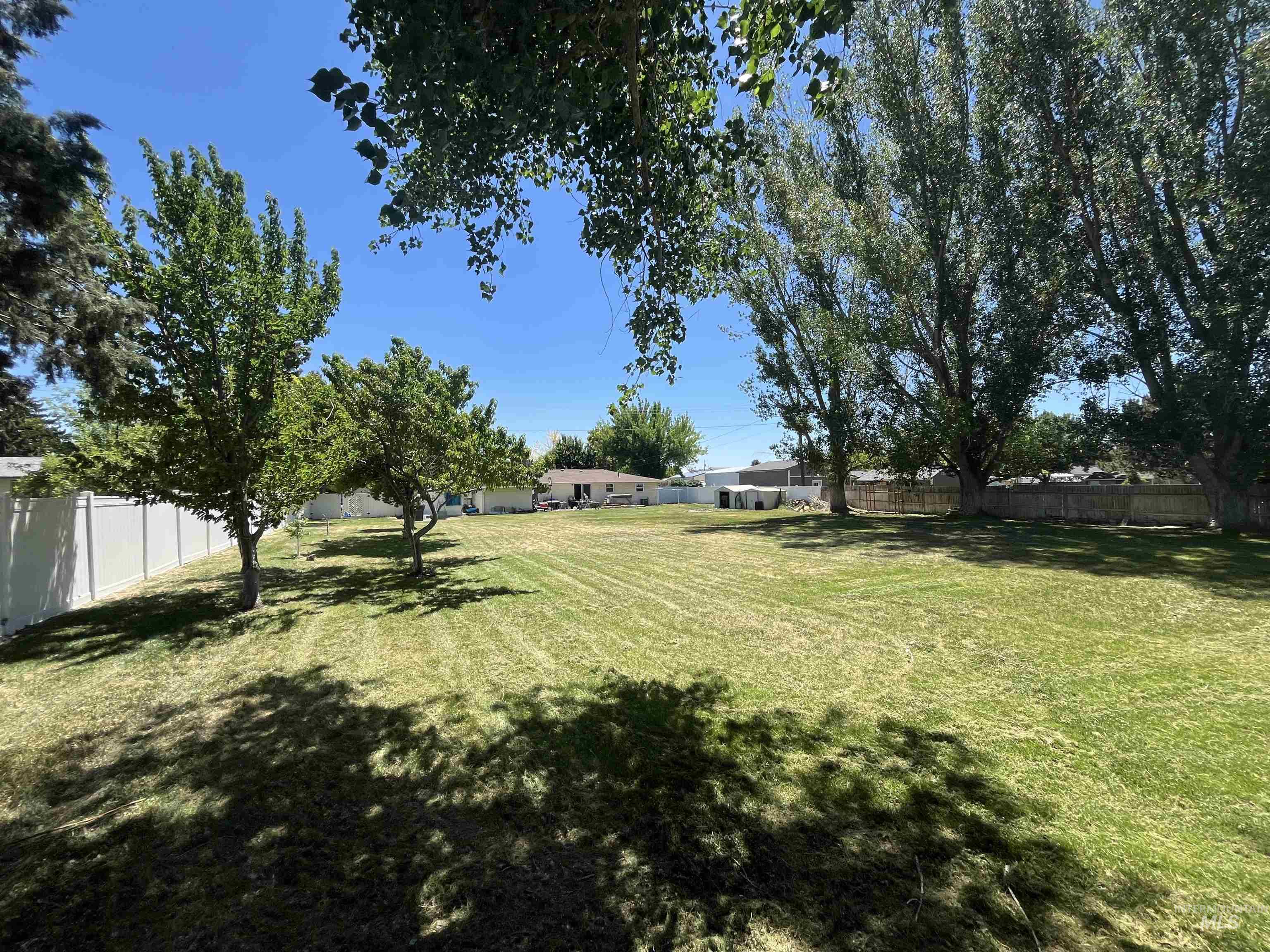 3073 Vickie Lane, Twin Falls, Idaho 83301, 3 Bedrooms, 2 Bathrooms, Residential For Sale, Price $440,000,MLS 98950652