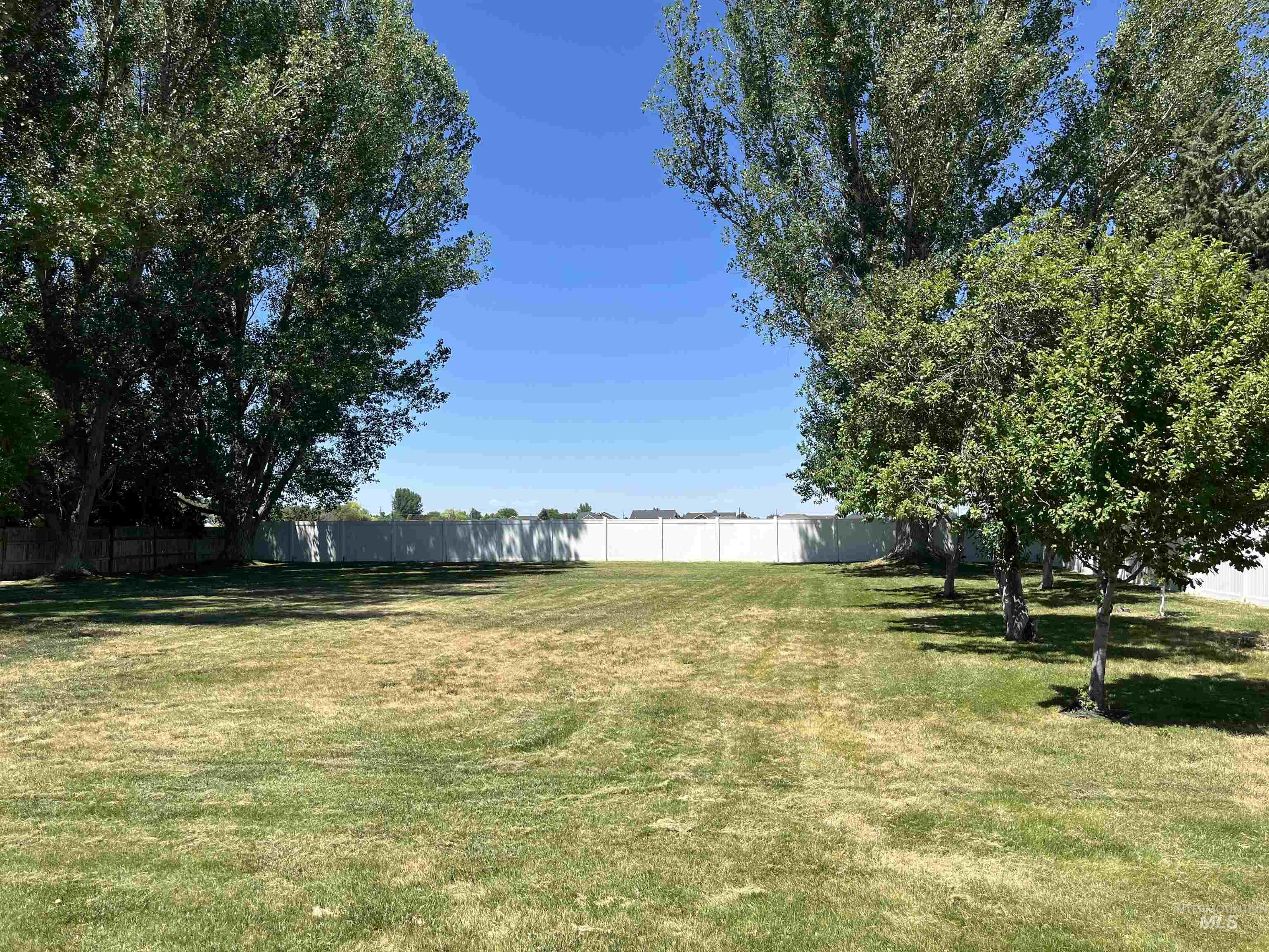 3073 Vickie Lane, Twin Falls, Idaho 83301, 3 Bedrooms, 2 Bathrooms, Residential For Sale, Price $440,000,MLS 98950652