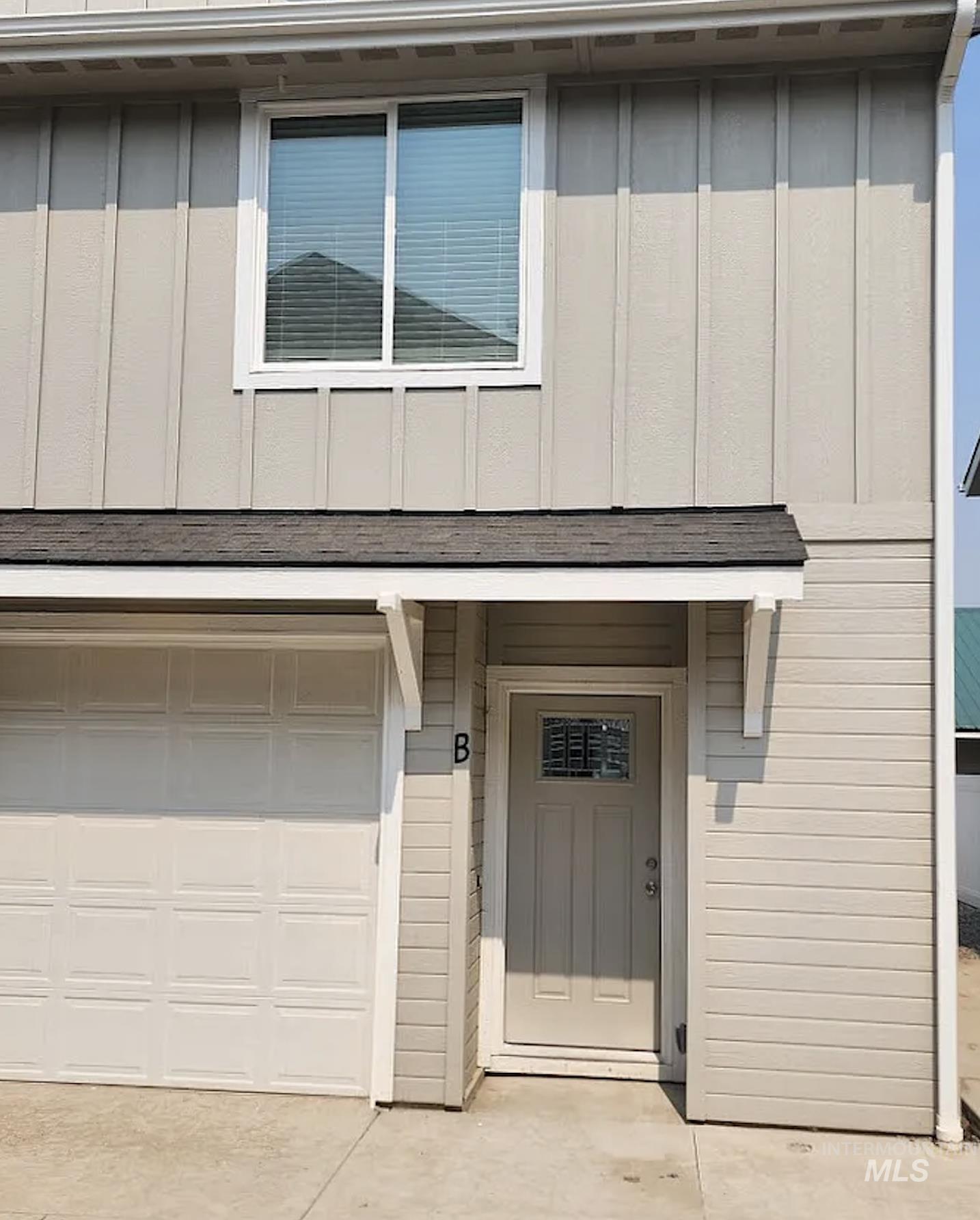 504 S Utah, Fruitland, Idaho 83619, 2 Bedrooms, 2 Bathrooms, Residential Income For Sale, Price $1,700,000, 98950664