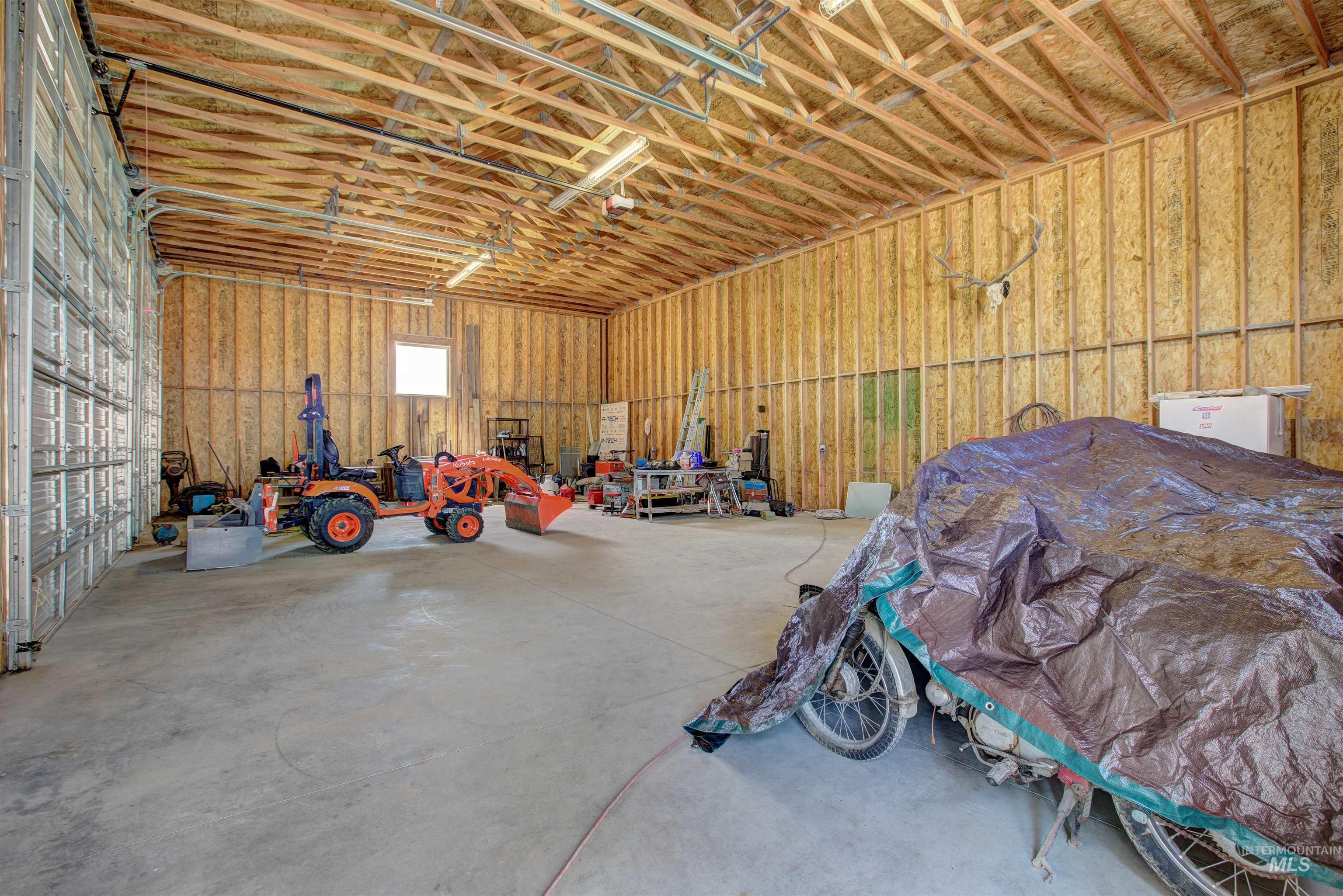 24722 Red top Rd., Wilder, Idaho 83676, 5 Bedrooms, 2 Bathrooms, Residential For Sale, Price $455,000,MLS 98950671